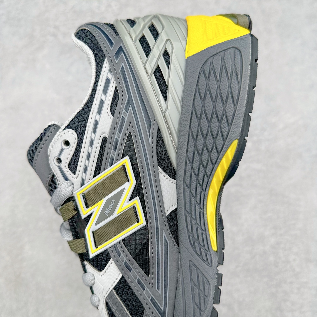 图片[7]-New Balance M1906R NB新百伦系列复古老爹风休闲运动慢跑鞋 采用轻质牛剖革拼接透气网眼衬垫织物鞋面材质 T-Beam大底提供足步弓支撑 保持步态稳定#后跟搭载外露缓震胶 鞋身整体以各种深浅不一的灰色覆盖 鞋头以淡蓝色调装饰，网眼衬垫通过不规律的色块实现做旧的美感 泛黄的鞋底更是进一步增添了复古气息 尺码：36 37 37.5 38 38.5 39.5 40 40.5 41.5 42 42.5 43 44 45-选品中心