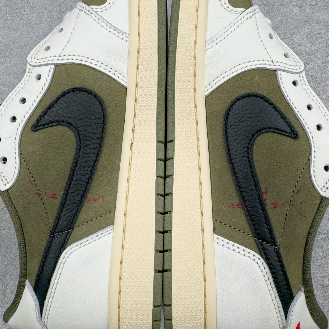 图片[11]-＃DG2.0 Travis Scott x Air Jordan AJ1 Low OG SP TS联名倒钩8.0低帮 白橄榄绿 DM7866-200 全新批次 Ljr同源清远全套加持 圈内最强倒钩系列 高端零售特供批次 产品品控稳定性领先行业 各方面均可对飙L版 良心定价不杀猪 SZ原厂全套原楦原纸板冲刀磨具开发 原厂皮料加持 原厂港宝加持定型后跟R度完美 同源原厂电绣 鬼脸飞翼针数密度立体效果一致 百分百一致原鞋 原厂拉帮工艺 针距密度一致 后跟弧度收口自然不对折 极致一眼正品既视感 进口玻璃冲刀皮料裁剪零毛边 全鞋电脑针车工艺 品控清洁度最高QC检验标准 免检产品 原厂订购鞋盒、鞋标、防尘纸、鞋撑、鞋带 追求极致的原厂味道 尺码：40 40.5 41 42 42.5 43 44 44.5 45 46 47.5-选品中心