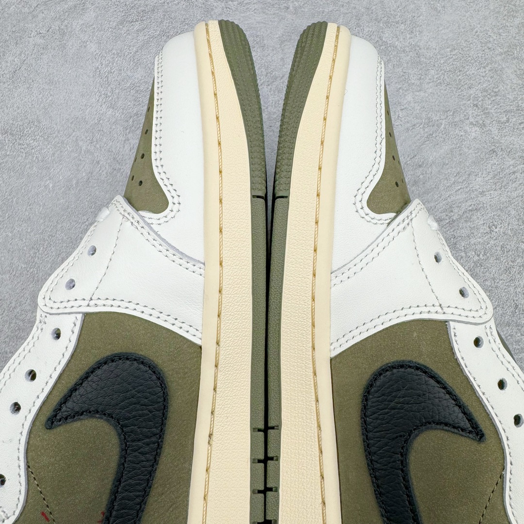 图片[14]-＃DG2.0 Travis Scott x Air Jordan AJ1 Low OG SP TS联名倒钩8.0低帮 白橄榄绿 DM7866-200 全新批次 Ljr同源清远全套加持 圈内最强倒钩系列 高端零售特供批次 产品品控稳定性领先行业 各方面均可对飙L版 良心定价不杀猪 SZ原厂全套原楦原纸板冲刀磨具开发 原厂皮料加持 原厂港宝加持定型后跟R度完美 同源原厂电绣 鬼脸飞翼针数密度立体效果一致 百分百一致原鞋 原厂拉帮工艺 针距密度一致 后跟弧度收口自然不对折 极致一眼正品既视感 进口玻璃冲刀皮料裁剪零毛边 全鞋电脑针车工艺 品控清洁度最高QC检验标准 免检产品 原厂订购鞋盒、鞋标、防尘纸、鞋撑、鞋带 追求极致的原厂味道 尺码：40 40.5 41 42 42.5 43 44 44.5 45 46 47.5-选品中心