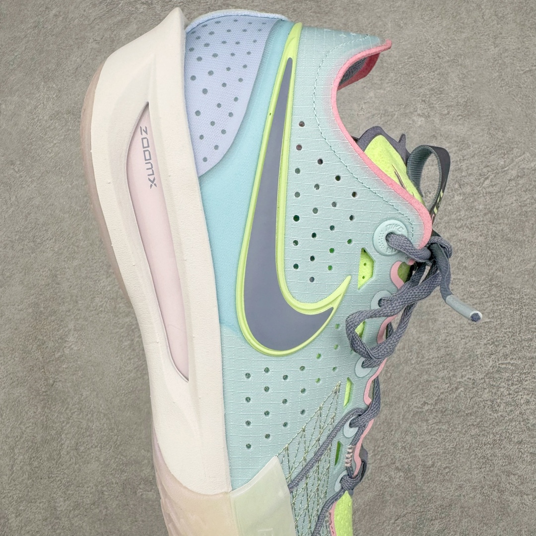 图片[6]-＃灭世/Max Nk Air Zoom G.T.Cut 3 EP 实战系列篮球鞋 DV2913-401 全新GT Cut 3.0 全掌搭载了 ZoomX 泡棉 使得整双鞋在缓震表现上可谓相当优秀 拥有着顶级科技配置的同时 颜值设计也非常可观 整体鞋型仍然保留了前低后高的设计 G.T. Cut 传统的突进极速突破的感觉 鞋头麂皮材质和 NK Flywire 飞线工艺 相对来说包裹感更好了 必备的TPU 支撑片 两侧 Swoosh 的透气孔设计 起到散热透气的作用 鞋舌采用类似跑鞋的半开叉式设计 搭配鞋带既可以提升包裹感 又降低了运动中鞋舌乱跑的可能性 鞋子内里填充相当厚实 避免掉跟 尺码：39 40 40.5 41 42 42.5 43 44 44.5 45 46-选品中心