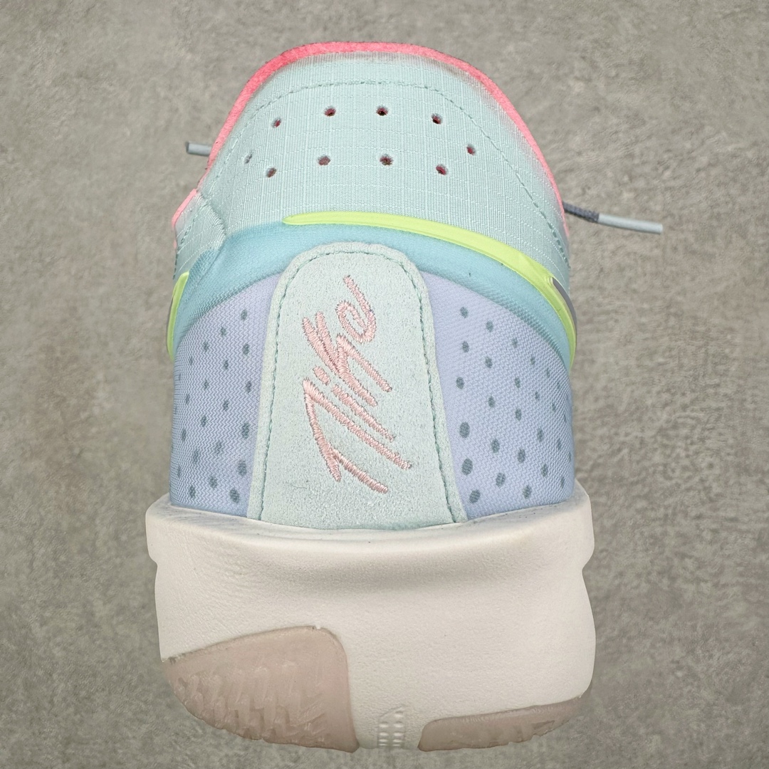 图片[8]-＃灭世/Max Nk Air Zoom G.T.Cut 3 EP 实战系列篮球鞋 DV2913-401 全新GT Cut 3.0 全掌搭载了 ZoomX 泡棉 使得整双鞋在缓震表现上可谓相当优秀 拥有着顶级科技配置的同时 颜值设计也非常可观 整体鞋型仍然保留了前低后高的设计 G.T. Cut 传统的突进极速突破的感觉 鞋头麂皮材质和 NK Flywire 飞线工艺 相对来说包裹感更好了 必备的TPU 支撑片 两侧 Swoosh 的透气孔设计 起到散热透气的作用 鞋舌采用类似跑鞋的半开叉式设计 搭配鞋带既可以提升包裹感 又降低了运动中鞋舌乱跑的可能性 鞋子内里填充相当厚实 避免掉跟 尺码：39 40 40.5 41 42 42.5 43 44 44.5 45 46-选品中心