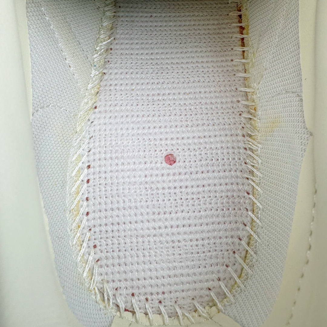 图片[22]-＃C版纯原 AD Originals Handball SPZL 手球运动员系列百搭休闲运动板鞋 IF7088 这款来自阿迪达斯的这款HANDBALL SPZL前身是一双手球运动鞋，这一次拿来复刻，所以鞋面的主要色彩选用了黑色， 鞋面外侧除了Spezial字母之外还有三叶草标志。Handball SPZL作为复古手球训练鞋与作为室内足球鞋的Samba有着异曲同工之处，但是质感更为出众的鞋身以及丰富的配色选择比起Samba来讲可以说是更胜一筹了！尺码：36 36⅔ 37⅓ 38 38⅔ 39⅓ 40 40⅔ 41⅓ 42 42⅔ 43⅓ 44 45-选品中心