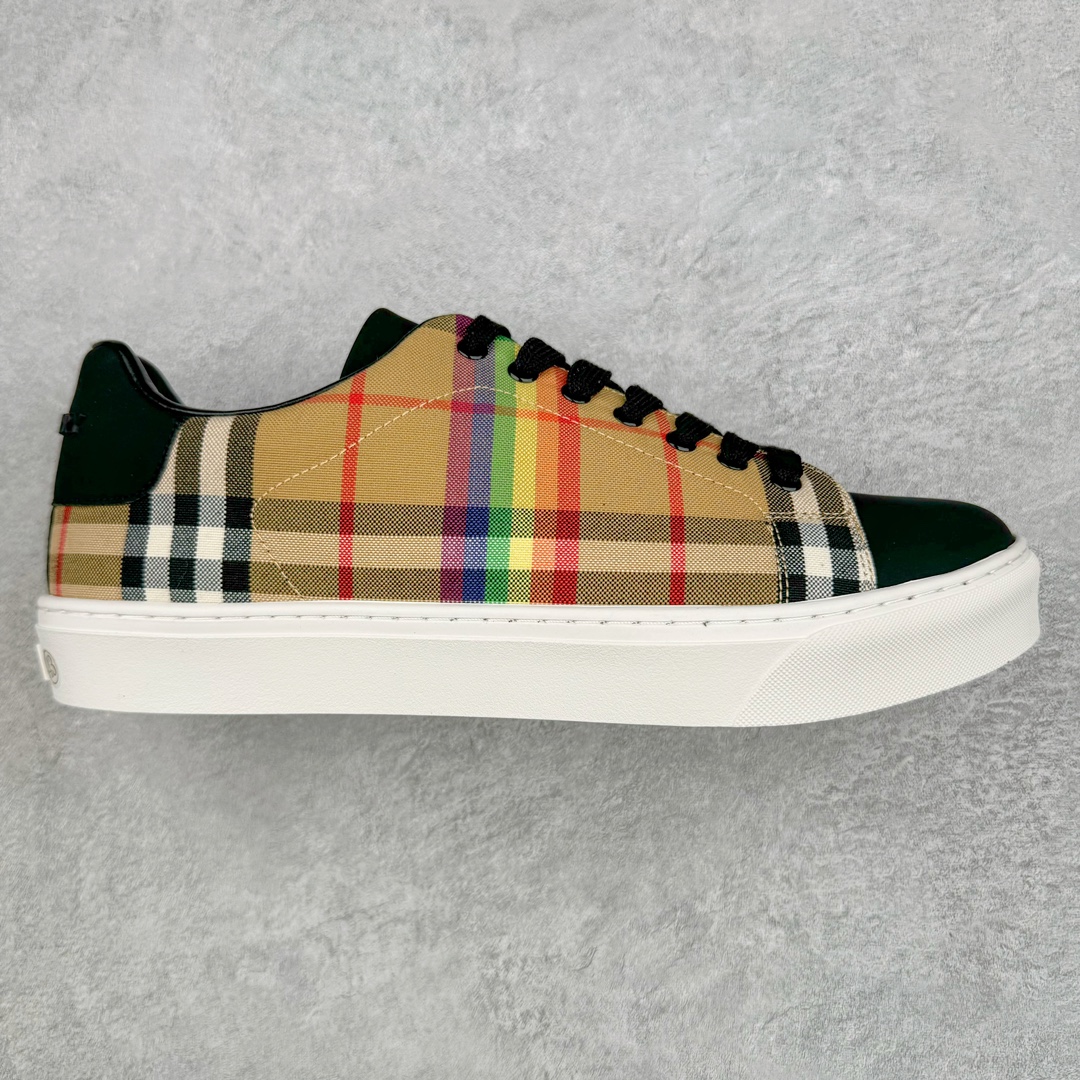 Burberry 巴宝莉 最新官网同款原单品质 鞋面进口布面 经典纹路 超柔软大底 论材料做工完胜市场所有版本 最高品质出货 凸显品牌独特魅力 上脚十分舒适 尺码：39-44-选品中心