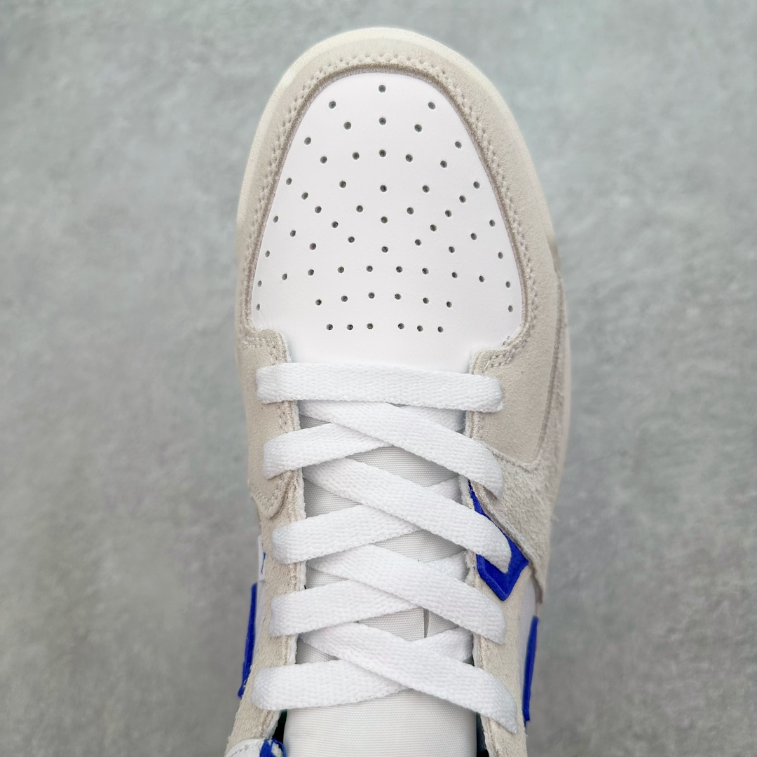 图片[4]-＃福利特价 Air Jordan Stadium AJ90 潮流运动板鞋 充满了对TinkerHathield 原创设计的致敬 包括中足网状面板、前足外侧的鲨鱼齿轮廓、加垫鞋领和 NK Air 鞋跟品牌 鞋子本身采用网眼、皮革和绒面革材料混合制成 散发出现代美感 并配备了该品牌全新的 Formula 23 足底缓震技术 AirJordan Stadium 90 鞋舌标签在鞋舌内侧印有“Flight”字样 完善了设计 尺码：36 36.5 37.5 38 38.5 39 40 40.5 41 42 42.5 43 44 44.5 45-选品中心