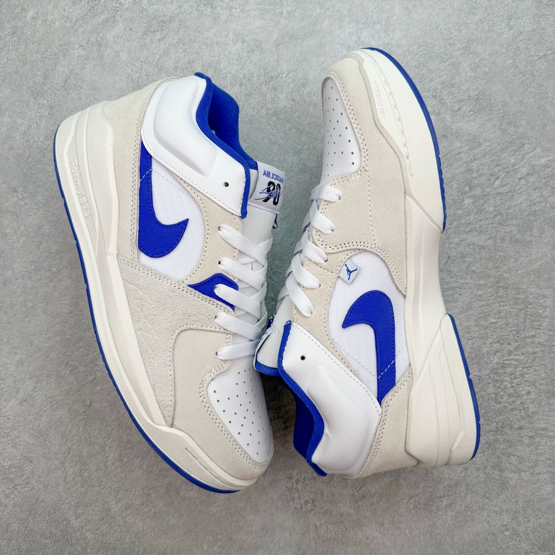 图片[3]-＃福利特价 Air Jordan Stadium AJ90 潮流运动板鞋 充满了对TinkerHathield 原创设计的致敬 包括中足网状面板、前足外侧的鲨鱼齿轮廓、加垫鞋领和 NK Air 鞋跟品牌 鞋子本身采用网眼、皮革和绒面革材料混合制成 散发出现代美感 并配备了该品牌全新的 Formula 23 足底缓震技术 AirJordan Stadium 90 鞋舌标签在鞋舌内侧印有“Flight”字样 完善了设计 尺码：36 36.5 37.5 38 38.5 39 40 40.5 41 42 42.5 43 44 44.5 45-选品中心