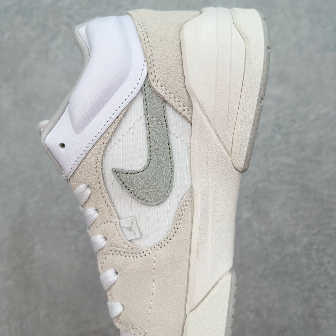 图片[7]-＃福利特价 Air Jordan Stadium AJ90 潮流运动板鞋 充满了对TinkerHathield 原创设计的致敬 包括中足网状面板、前足外侧的鲨鱼齿轮廓、加垫鞋领和 NK Air 鞋跟品牌 鞋子本身采用网眼、皮革和绒面革材料混合制成 散发出现代美感 并配备了该品牌全新的 Formula 23 足底缓震技术 AirJordan Stadium 90 鞋舌标签在鞋舌内侧印有“Flight”字样 完善了设计 尺码：36 36.5 37.5 38 38.5 39 40 40.5 41 42 42.5 43 44 44.5 45-选品中心