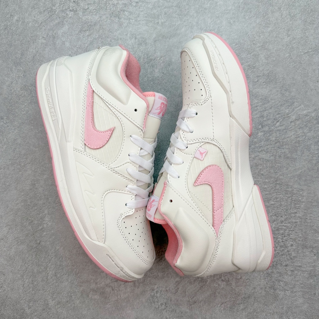 图片[3]-＃福利特价 Air Jordan Stadium AJ90 潮流运动板鞋 充满了对TinkerHathield 原创设计的致敬 包括中足网状面板、前足外侧的鲨鱼齿轮廓、加垫鞋领和 NK Air 鞋跟品牌 鞋子本身采用网眼、皮革和绒面革材料混合制成 散发出现代美感 并配备了该品牌全新的 Formula 23 足底缓震技术 AirJordan Stadium 90 鞋舌标签在鞋舌内侧印有“Flight”字样 完善了设计 尺码：36 36.5 37.5 38 38.5 39 40 40.5 41 42 42.5 43 44 44.5 45-选品中心