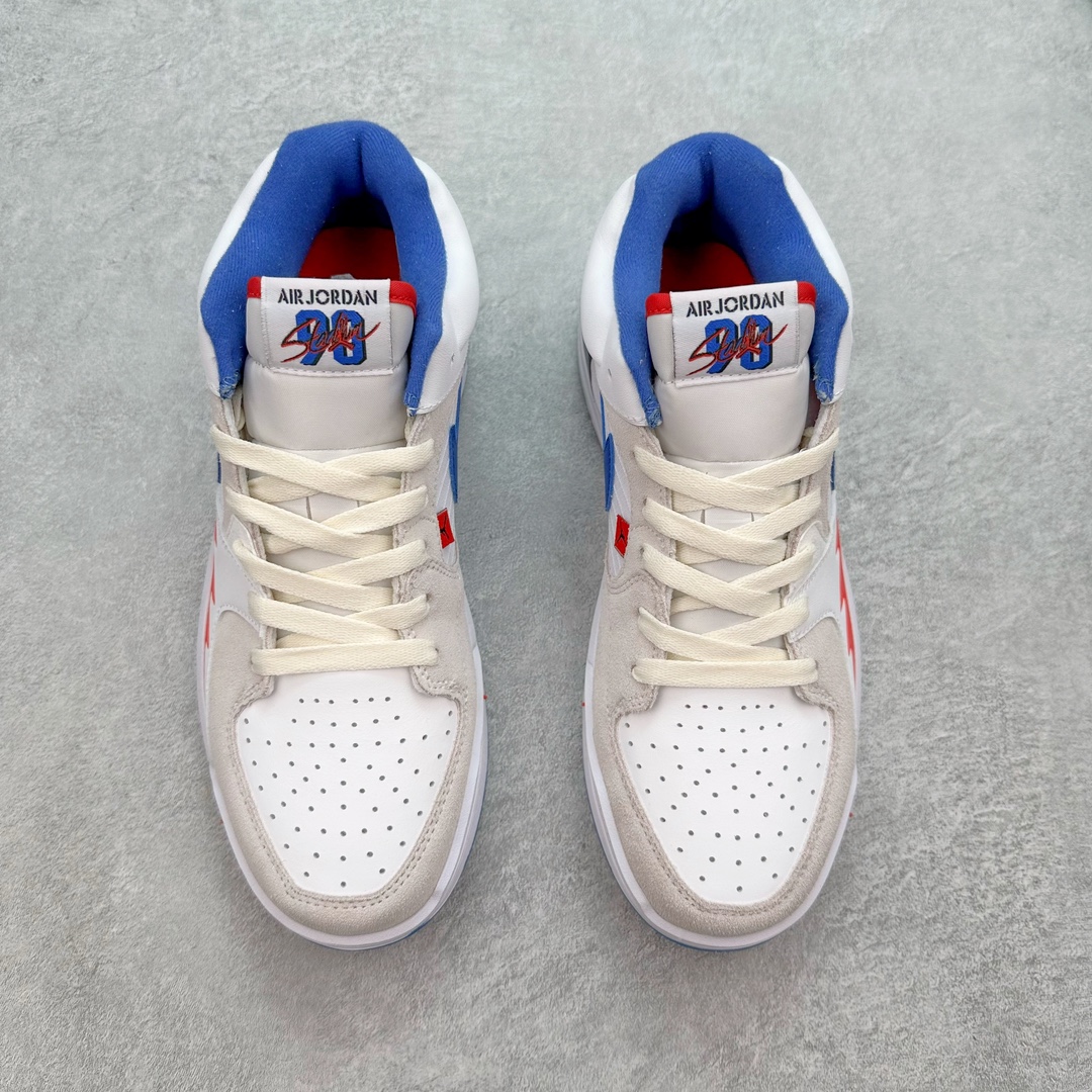 图片[2]-＃福利特价 Air Jordan Stadium AJ90 潮流运动板鞋 充满了对TinkerHathield 原创设计的致敬 包括中足网状面板、前足外侧的鲨鱼齿轮廓、加垫鞋领和 NK Air 鞋跟品牌 鞋子本身采用网眼、皮革和绒面革材料混合制成 散发出现代美感 并配备了该品牌全新的 Formula 23 足底缓震技术 AirJordan Stadium 90 鞋舌标签在鞋舌内侧印有“Flight”字样 完善了设计 尺码：36 36.5 37.5 38 38.5 39 40 40.5 41 42 42.5 43 44 44.5 45-选品中心