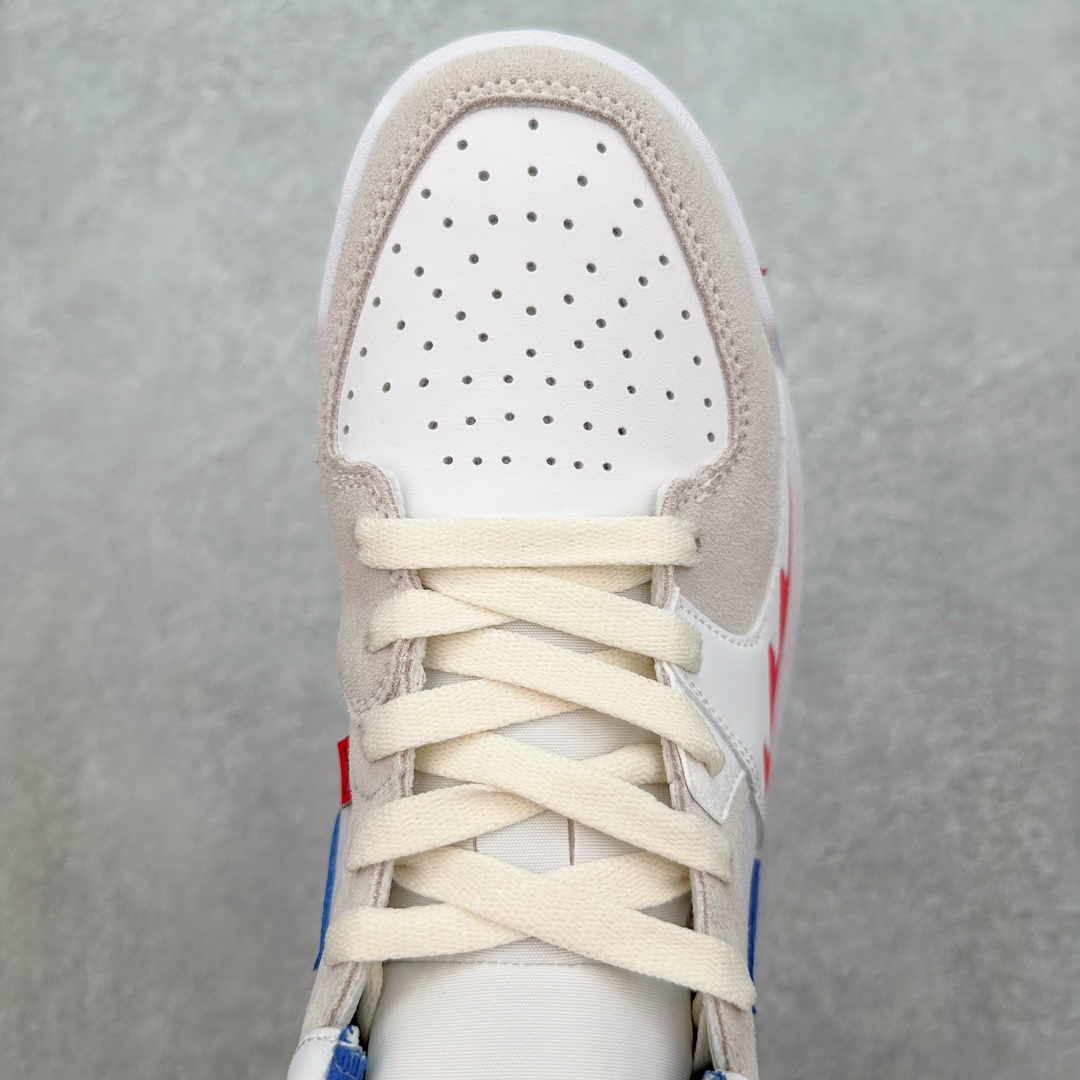 图片[4]-＃福利特价 Air Jordan Stadium AJ90 潮流运动板鞋 充满了对TinkerHathield 原创设计的致敬 包括中足网状面板、前足外侧的鲨鱼齿轮廓、加垫鞋领和 NK Air 鞋跟品牌 鞋子本身采用网眼、皮革和绒面革材料混合制成 散发出现代美感 并配备了该品牌全新的 Formula 23 足底缓震技术 AirJordan Stadium 90 鞋舌标签在鞋舌内侧印有“Flight”字样 完善了设计 尺码：36 36.5 37.5 38 38.5 39 40 40.5 41 42 42.5 43 44 44.5 45-选品中心