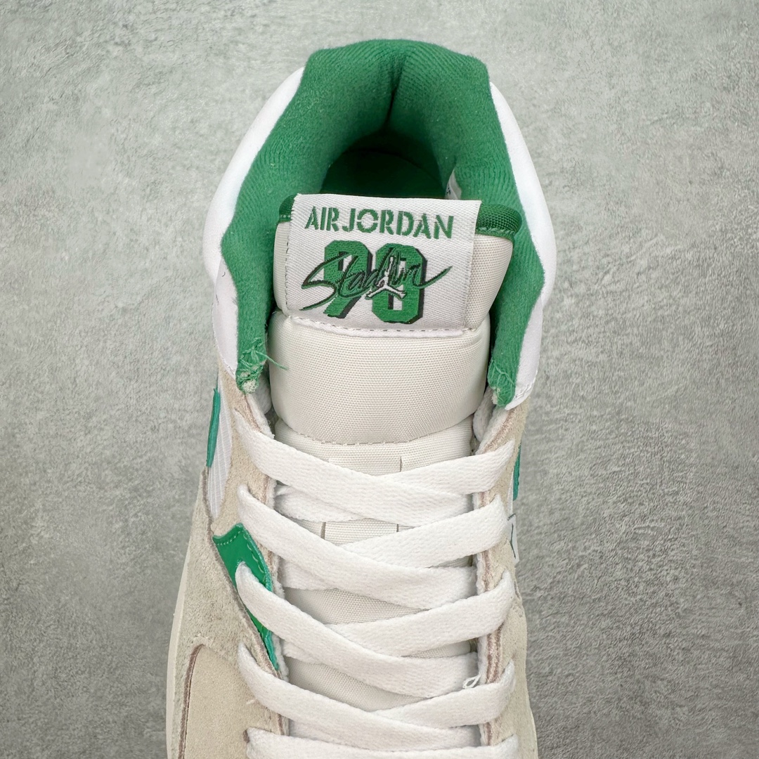 图片[5]-＃福利特价 Air Jordan Stadium AJ90 潮流运动板鞋 充满了对TinkerHathield 原创设计的致敬 包括中足网状面板、前足外侧的鲨鱼齿轮廓、加垫鞋领和 NK Air 鞋跟品牌 鞋子本身采用网眼、皮革和绒面革材料混合制成 散发出现代美感 并配备了该品牌全新的 Formula 23 足底缓震技术 AirJordan Stadium 90 鞋舌标签在鞋舌内侧印有“Flight”字样 完善了设计 尺码：36 36.5 37.5 38 38.5 39 40 40.5 41 42 42.5 43 44 44.5 45-选品中心