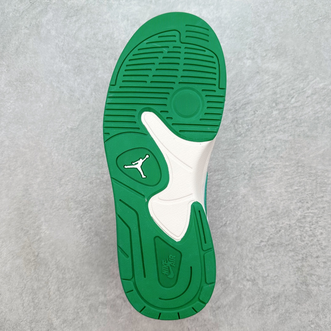 图片[9]-＃福利特价 Air Jordan Stadium AJ90 潮流运动板鞋 充满了对TinkerHathield 原创设计的致敬 包括中足网状面板、前足外侧的鲨鱼齿轮廓、加垫鞋领和 NK Air 鞋跟品牌 鞋子本身采用网眼、皮革和绒面革材料混合制成 散发出现代美感 并配备了该品牌全新的 Formula 23 足底缓震技术 AirJordan Stadium 90 鞋舌标签在鞋舌内侧印有“Flight”字样 完善了设计 尺码：36 36.5 37.5 38 38.5 39 40 40.5 41 42 42.5 43 44 44.5 45-选品中心