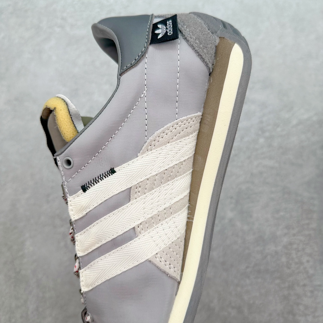 图片[7]-＃特价福利 Song for the Mute x AD Originals SFTM-003 联名款复古慢跑鞋 Originals与时装品牌Song for the Mute即将迎来第三个合作系列 这个系列主打的也是怀旧的氛围 采用了Country OG这个诞生于上世纪70年代的鞋款 尼龙和绒面革的梦幻拼接 低调而富有质感 呈现SFTM一贯的面料美学 三款不同风格的配色 亮点十足的斑点鞋带 体现怀旧主义和前卫设计无缝交织 鞋款采用了低帮的造型 方便日常穿着 同时对于外底做了处理 皮革材质和尼龙布材质的组合也更具是时代感 尺码：36 36.5 37 38 38.5 39 40 40.5 41 42 42.5 43 44 44.5 45-选品中心