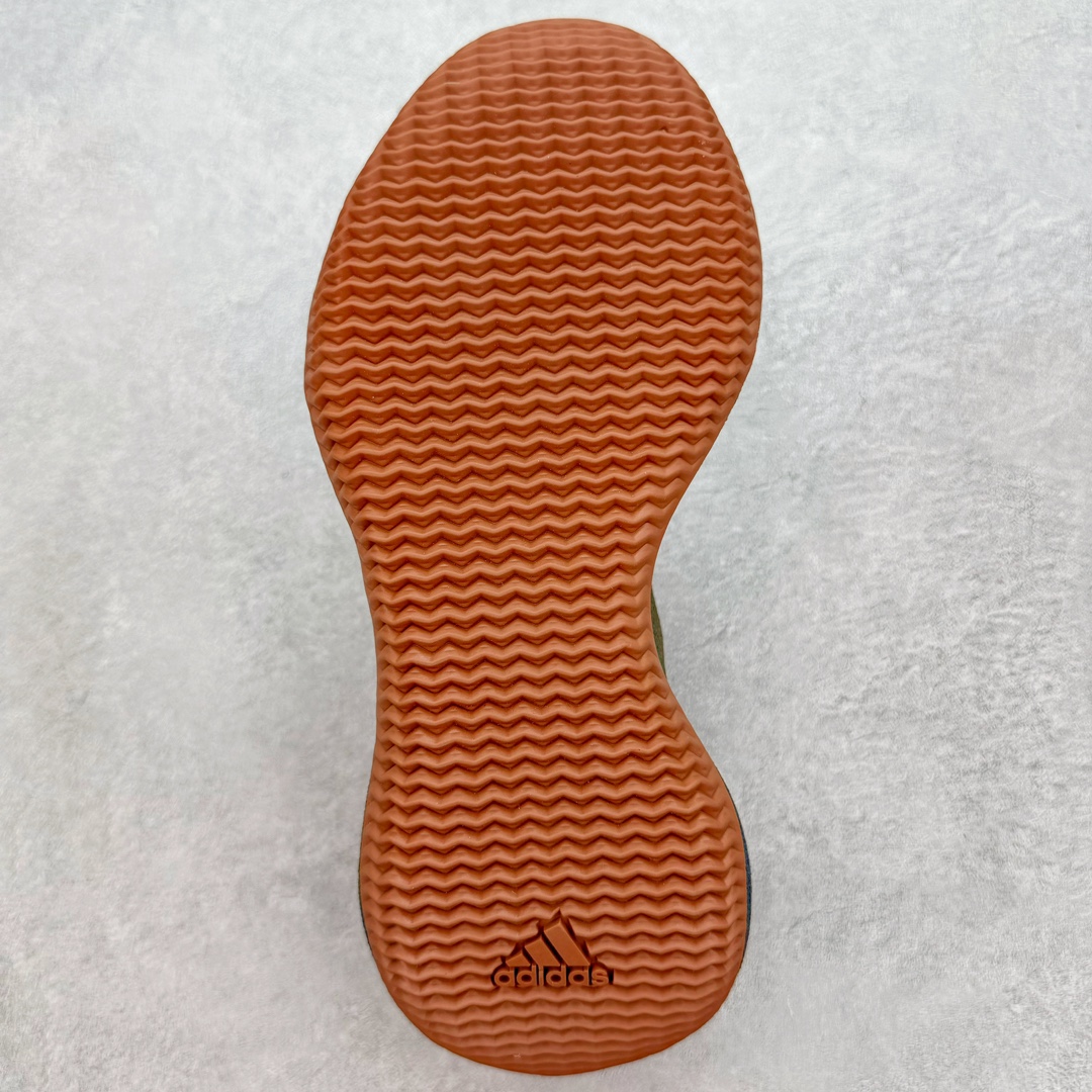 图片[9]-＃纯原 Yeezy Knit Runer\\\”Sulfur\\\”功夫跑步者系列低帮袜套式轻便针织透气休闲运动慢跑鞋 HP3370 由 Kanye West 在去年 8 月首次公布的 YEEZY KNIT RUNNER 于今日以「Sulfur」配色首次亮相。此款鞋型最初被称为 Turreliens 或 TRRL RNR，与广受欢迎的 YEEZY FOAM RUNNER 相似，再次展现了 Kanye 对无鞋带鞋履的愿景，并将整体材质替换为纺织结构，外观如袜子一般。相比较 Kanye 早期分享的原型，该鞋的零售版本将在外侧提供尺码信息。另外，零售版采用人字形橡胶外底，此前在非官方图片中从未出现过。延续了FOAM RUNNER的独特外型，不过材质更改为类似布面的编织面料，因此线条更加圆滑，侧边中底部分疑似有不知名的开口，整体不论是穿着感或是设计发想都令人匪夷所思，是款让鞋迷们既期待又怕受伤害的神秘鞋履。尺码：36 36.5 37 38 38.5 39 40 40.5 41 42 42.5 43 44 44.5 45 46.5 47 48-选品中心