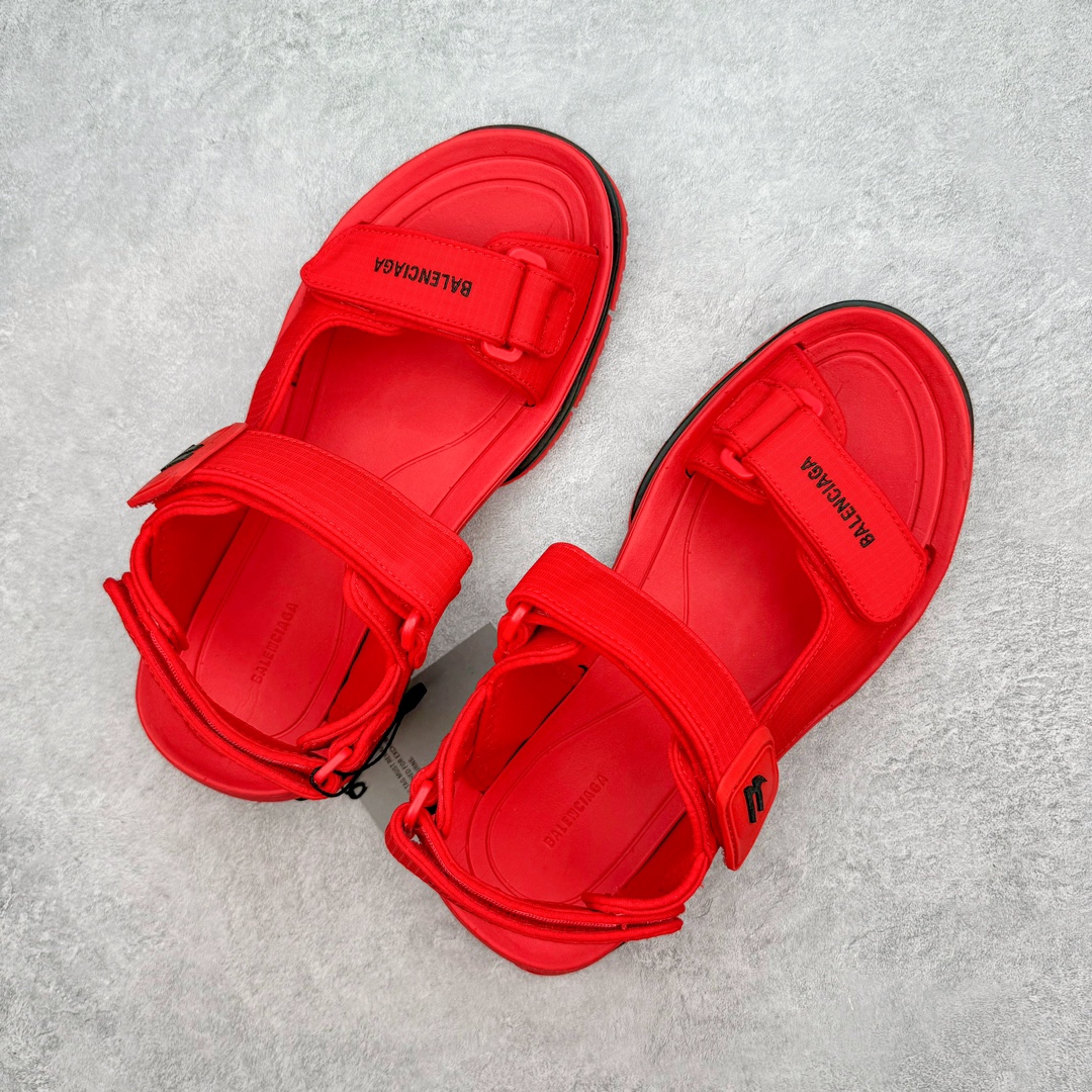 图片[3]-＃XA Balenciaga Tourist 巴黎世家织物露趾魔术贴沙滩凉鞋 原纸板楦头开发 最原汁原味的灵魂版型 全鞋荧光划线卡点 胶水把控整洁度追求极致完美 每一双都是工艺品 多重QC质检 超越公司货的品控标准 实实在在的免检产品 原盒原配 正确字体电绣 粗细、位置、大小正确 侧边TPU 透气孔匹配意产原版 正确分离大底 TPU软底 原版一致大底LOGO 立体感十足 原厂皮料水洗做旧 采购原厂网纱 不含皮革 网布材料和聚氨酯 磨损效果 鞋头边缘和后帮 Balenciaga 徽标 鞋面和后跟凸印尺码 鞋舌 3XL 橡胶品牌标识和反光细节 鞋帮拉袢和鞋舌拉祥 配反光细节 备用鞋带在鞋履前侧 可在穿着前取下 便于不同造型搭配 正常尺码 尺码：35 36 37 38 39 40 41 42 43 44 45 46-选品中心