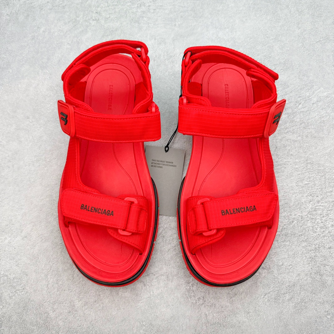 图片[2]-＃XA Balenciaga Tourist 巴黎世家织物露趾魔术贴沙滩凉鞋 原纸板楦头开发 最原汁原味的灵魂版型 全鞋荧光划线卡点 胶水把控整洁度追求极致完美 每一双都是工艺品 多重QC质检 超越公司货的品控标准 实实在在的免检产品 原盒原配 正确字体电绣 粗细、位置、大小正确 侧边TPU 透气孔匹配意产原版 正确分离大底 TPU软底 原版一致大底LOGO 立体感十足 原厂皮料水洗做旧 采购原厂网纱 不含皮革 网布材料和聚氨酯 磨损效果 鞋头边缘和后帮 Balenciaga 徽标 鞋面和后跟凸印尺码 鞋舌 3XL 橡胶品牌标识和反光细节 鞋帮拉袢和鞋舌拉祥 配反光细节 备用鞋带在鞋履前侧 可在穿着前取下 便于不同造型搭配 正常尺码 尺码：35 36 37 38 39 40 41 42 43 44 45 46-选品中心