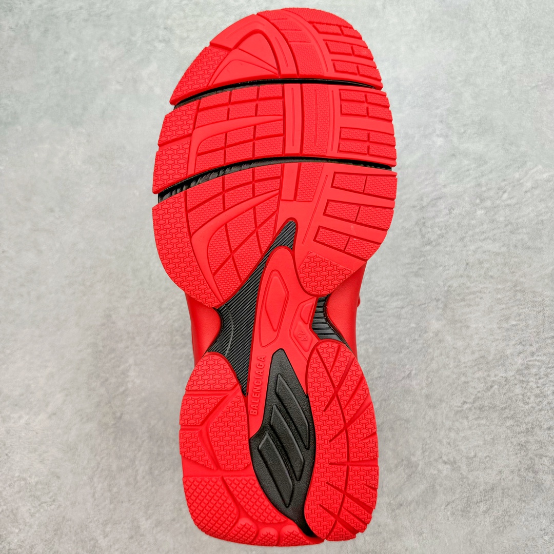 图片[9]-＃XA Balenciaga Tourist 巴黎世家织物露趾魔术贴沙滩凉鞋 原纸板楦头开发 最原汁原味的灵魂版型 全鞋荧光划线卡点 胶水把控整洁度追求极致完美 每一双都是工艺品 多重QC质检 超越公司货的品控标准 实实在在的免检产品 原盒原配 正确字体电绣 粗细、位置、大小正确 侧边TPU 透气孔匹配意产原版 正确分离大底 TPU软底 原版一致大底LOGO 立体感十足 原厂皮料水洗做旧 采购原厂网纱 不含皮革 网布材料和聚氨酯 磨损效果 鞋头边缘和后帮 Balenciaga 徽标 鞋面和后跟凸印尺码 鞋舌 3XL 橡胶品牌标识和反光细节 鞋帮拉袢和鞋舌拉祥 配反光细节 备用鞋带在鞋履前侧 可在穿着前取下 便于不同造型搭配 正常尺码 尺码：35 36 37 38 39 40 41 42 43 44 45 46-选品中心