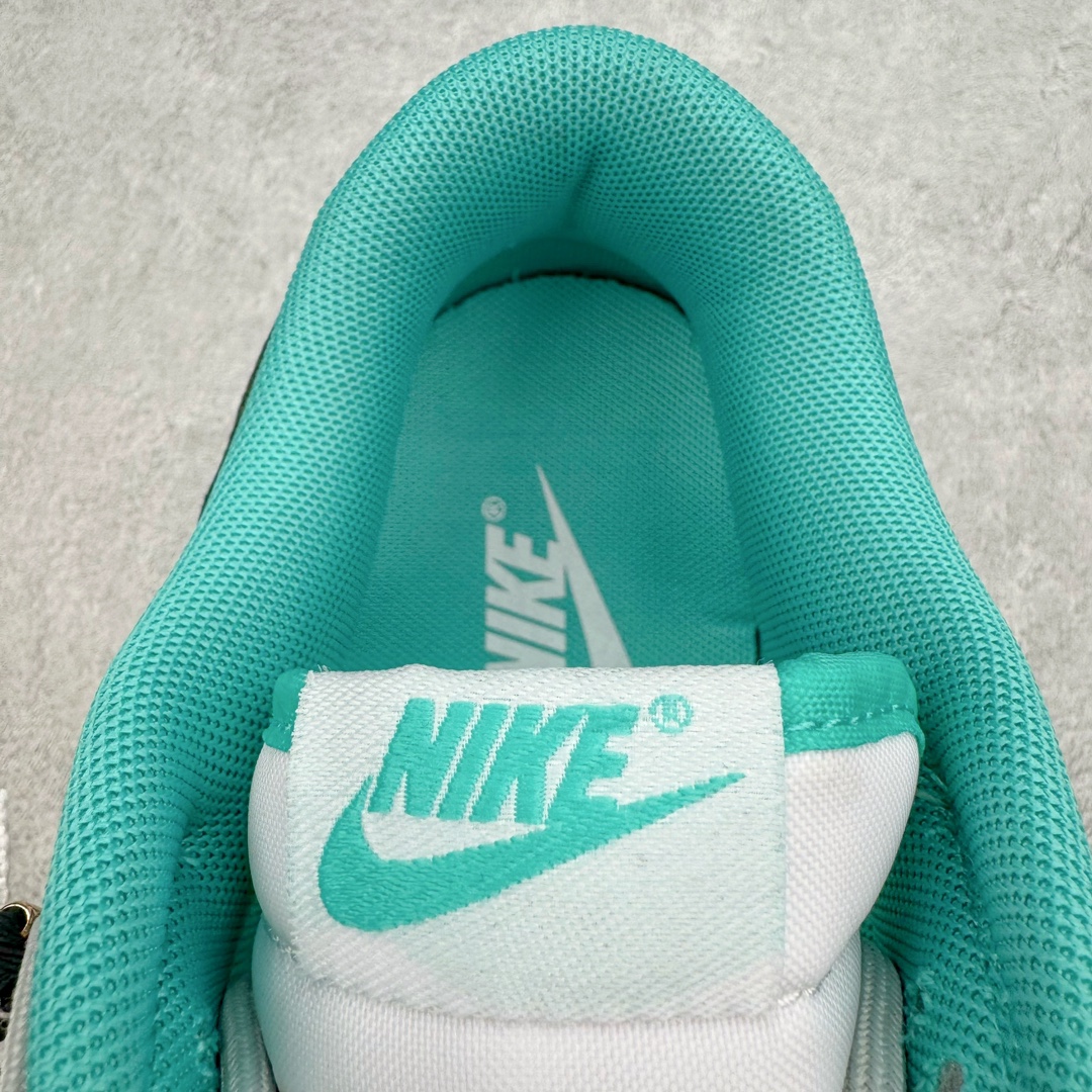 图片[14]-＃YC纯原福利 NK Dunk Low 星际迷航 黑白绿 DV0833-101 定制系列天花板 无原鞋不开发 全系列得物原鞋一比一校对开发 配色持续更新中 终端对接 优势输出 全套原厂楦头原纸板数据档案倾力打造 原汁原味莞产 极致还原 圈内最强针车工艺 高端零售指定版 广东原厂配套原盒原标 鞋盒分三个尺码段 原厂冲刀 超高清洁度 全鞋零毛边皮料切割 采用原厂百宏鞋带以及原厂百宏织唛舌标 内标可供原厂几率过验 进口原装条纹中底布 四线拉帮白色点胶 原厂拉帮手法遵循公司 原厂电绣 极致还原 尺码：35.5 36 36.5 37.5 38 38.5 39 40 40.5 41 42 42.5 43 44 44.5 45 46 47.5-选品中心