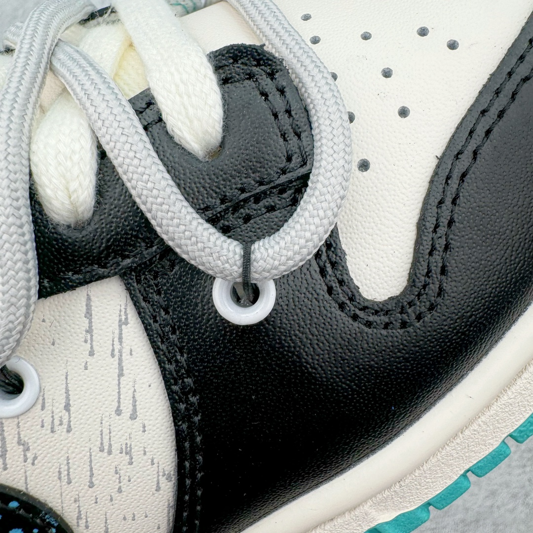 图片[16]-＃YC纯原福利 NK Dunk Low 星际迷航 黑白绿 DV0833-101 定制系列天花板 无原鞋不开发 全系列得物原鞋一比一校对开发 配色持续更新中 终端对接 优势输出 全套原厂楦头原纸板数据档案倾力打造 原汁原味莞产 极致还原 圈内最强针车工艺 高端零售指定版 广东原厂配套原盒原标 鞋盒分三个尺码段 原厂冲刀 超高清洁度 全鞋零毛边皮料切割 采用原厂百宏鞋带以及原厂百宏织唛舌标 内标可供原厂几率过验 进口原装条纹中底布 四线拉帮白色点胶 原厂拉帮手法遵循公司 原厂电绣 极致还原 尺码：35.5 36 36.5 37.5 38 38.5 39 40 40.5 41 42 42.5 43 44 44.5 45 46 47.5-选品中心