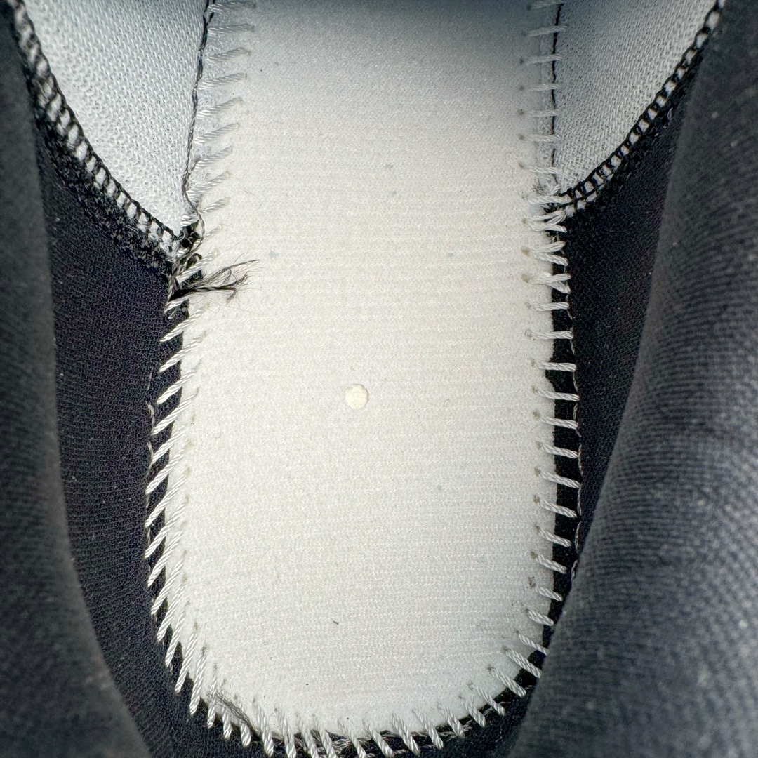 图片[10]-＃纯原 NK Zoom Pegasus 飞马41代马拉松系列网面透气缓震疾速跑鞋 FB1309-004 拥有 Zoom Air 一如既往的稳定感和流畅感 鞋面采用工程网眼设计 为特定高热区域营造出色透气性 进一步增加鞋面的穿孔数量 让足部能够快速散热 中足搭配 Flywire 飞线 在高速运动时营造舒适稳定的贴合感 内置Zoon气垫加持 动力十足 尺码：36 36.5 37.5 38 38.5 39 40 40.5 41 42 42.5 43 44 44.5 45-选品中心