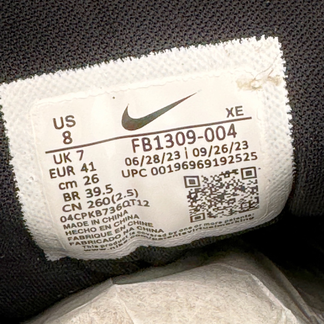 图片[11]-＃纯原 NK Zoom Pegasus 飞马41代马拉松系列网面透气缓震疾速跑鞋 FB1309-004 拥有 Zoom Air 一如既往的稳定感和流畅感 鞋面采用工程网眼设计 为特定高热区域营造出色透气性 进一步增加鞋面的穿孔数量 让足部能够快速散热 中足搭配 Flywire 飞线 在高速运动时营造舒适稳定的贴合感 内置Zoon气垫加持 动力十足 尺码：36 36.5 37.5 38 38.5 39 40 40.5 41 42 42.5 43 44 44.5 45-选品中心