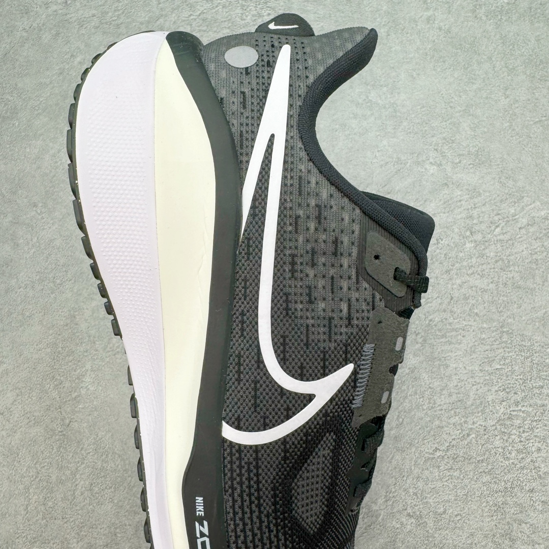 图片[6]-＃纯原 NK Zoom Pegasus 飞马41代马拉松系列网面透气缓震疾速跑鞋 FB1309-004 拥有 Zoom Air 一如既往的稳定感和流畅感 鞋面采用工程网眼设计 为特定高热区域营造出色透气性 进一步增加鞋面的穿孔数量 让足部能够快速散热 中足搭配 Flywire 飞线 在高速运动时营造舒适稳定的贴合感 内置Zoon气垫加持 动力十足 尺码：36 36.5 37.5 38 38.5 39 40 40.5 41 42 42.5 43 44 44.5 45-选品中心