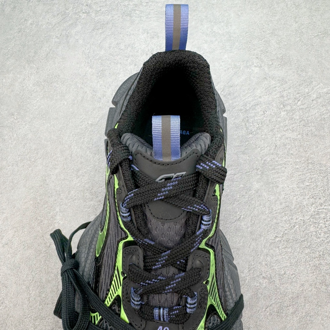 图片[5]-＃VG零售版 BALENCIAGA 3XL Sneakers 巴黎世家十代网布系带低帮走秀复古老爹鞋 全套原纸板楦头开发 最原汁原味的灵魂版型 全鞋荧光划线卡点 胶水把控整洁度追求极致完美 每一双都是工艺品 多重QC质检 超越公司货的品控标准 实实在在的免检产品 原盒原配 正确字体电绣 粗细、位置、大小正确 侧边TPU 透气孔匹配意产原版 正确分离大底 TPU软底 原版一致大底LOGO 立体感十足 原厂皮料水洗做旧 采购原厂网纱 不含皮革 网布材料和聚氨酯 磨损效果 鞋头边缘和后帮 Balenciaga 徽标 鞋面和后跟凸印尺码 鞋舌 3XL 橡胶品牌标识和反光细节 鞋帮拉袢和鞋舌拉祥 配反光细节 备用鞋带在鞋履前侧 可在穿着前取下 便于不同造型搭配 正常尺码 尺码：35 36 37 38 39 40 41 42 43 44 45 46-选品中心