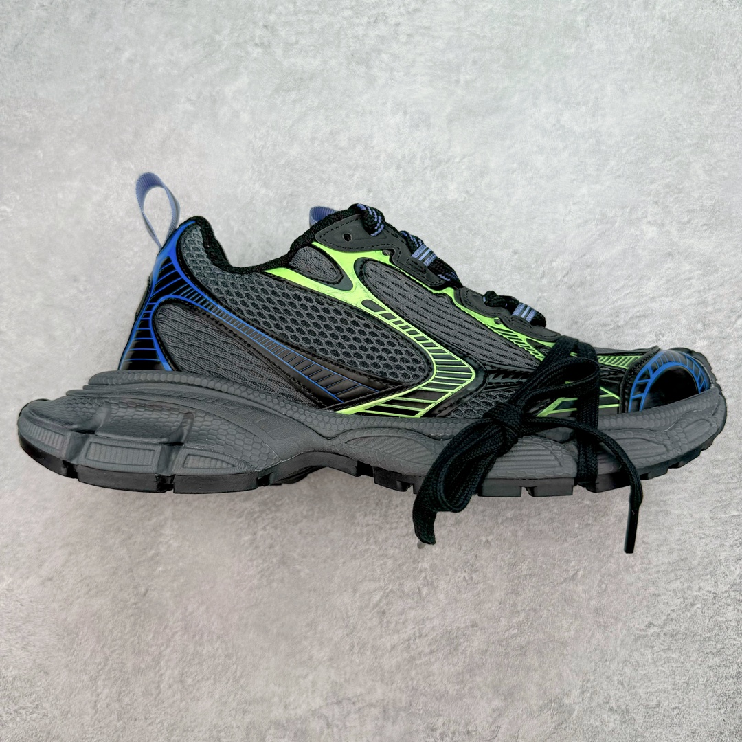 ＃VG零售版 BALENCIAGA 3XL Sneakers 巴黎世家十代网布系带低帮走秀复古老爹鞋 全套原纸板楦头开发 最原汁原味的灵魂版型 全鞋荧光划线卡点 胶水把控整洁度追求极致完美 每一双都是工艺品 多重QC质检 超越公司货的品控标准 实实在在的免检产品 原盒原配 正确字体电绣 粗细、位置、大小正确 侧边TPU 透气孔匹配意产原版 正确分离大底 TPU软底 原版一致大底LOGO 立体感十足 原厂皮料水洗做旧 采购原厂网纱 不含皮革 网布材料和聚氨酯 磨损效果 鞋头边缘和后帮 Balenciaga 徽标 鞋面和后跟凸印尺码 鞋舌 3XL 橡胶品牌标识和反光细节 鞋帮拉袢和鞋舌拉祥 配反光细节 备用鞋带在鞋履前侧 可在穿着前取下 便于不同造型搭配 正常尺码 尺码：35 36 37 38 39 40 41 42 43 44 45 46-选品中心