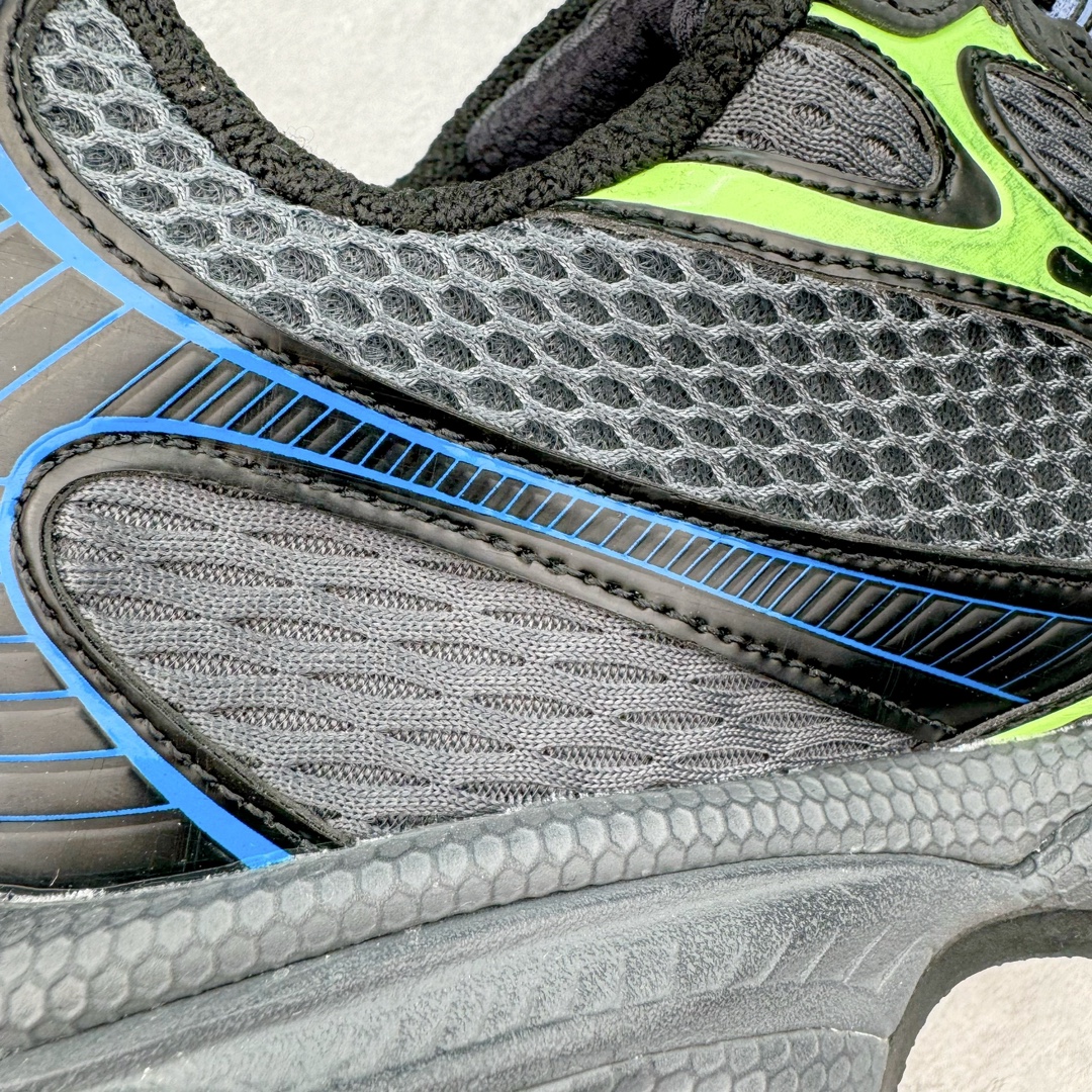 图片[16]-＃VG零售版 BALENCIAGA 3XL Sneakers 巴黎世家十代网布系带低帮走秀复古老爹鞋 全套原纸板楦头开发 最原汁原味的灵魂版型 全鞋荧光划线卡点 胶水把控整洁度追求极致完美 每一双都是工艺品 多重QC质检 超越公司货的品控标准 实实在在的免检产品 原盒原配 正确字体电绣 粗细、位置、大小正确 侧边TPU 透气孔匹配意产原版 正确分离大底 TPU软底 原版一致大底LOGO 立体感十足 原厂皮料水洗做旧 采购原厂网纱 不含皮革 网布材料和聚氨酯 磨损效果 鞋头边缘和后帮 Balenciaga 徽标 鞋面和后跟凸印尺码 鞋舌 3XL 橡胶品牌标识和反光细节 鞋帮拉袢和鞋舌拉祥 配反光细节 备用鞋带在鞋履前侧 可在穿着前取下 便于不同造型搭配 正常尺码 尺码：35 36 37 38 39 40 41 42 43 44 45 46-选品中心