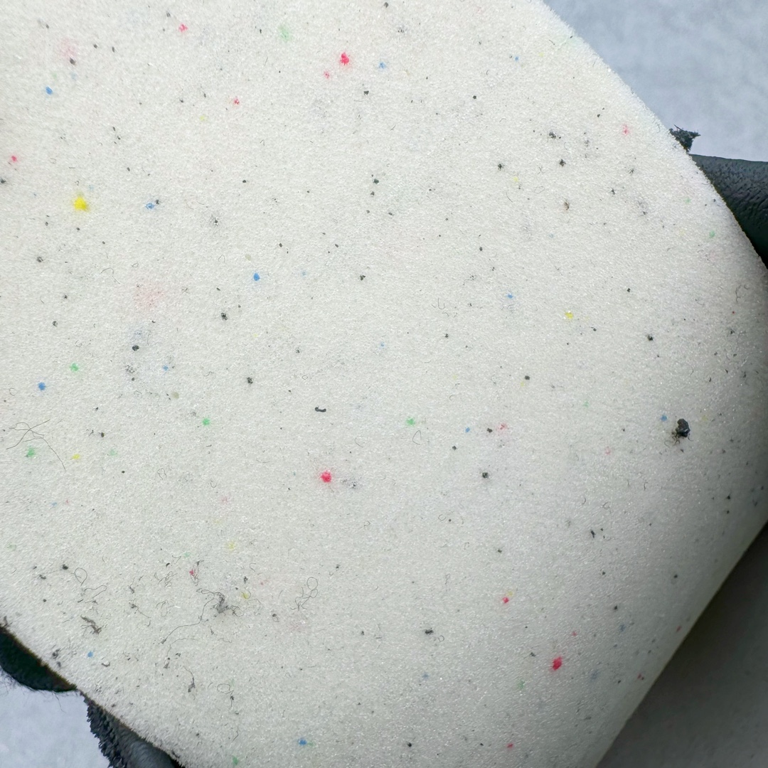 图片[12]-＃CS AD Wmns SL72 OG 系列德训足球风百搭低帮休闲运动板鞋 JI1282 采用高弹EVA+MODEL+RB三层组合底 区别市面RB一体大底 三层组合鞋底重量与原鞋一致 Originals 将有「T 头鞋」造型的诞生于 1972 年的 SL72 鞋款复刻带回 各位买鞋又有新选择了 1972 年 SL72 问世后 引领了后来阿迪达斯的跑鞋发展方向 其中「SL」代表了 Super Light 彰显了产品轻便的特性 1972 年 SL72 问世后 引领了后来阿迪达斯的跑鞋发展方向 其中「SL」代表了 Super Light 彰显了产品轻便的特性 这次 Originals 延续其轻质经典的基因 带来男女两款 SL72 男生款带来 SL72 RS 鞋型 RS 意为 Reshaped（重塑）鞋款在保留了经典的外观基础上 在尼龙材质里增加了填充物 使鞋型更加挺立和饱满 鞋头则更加圆润 鞋底的 EVA 材质则增加了鞋款的高度 女生款则带来 SL72 OG W 鞋型 OG 顾名思义则是致敬经典款式 相较于 RS（Reshaped）鞋款 鞋身更加纤细 其整体鞋身轮廓、线条、细节、材质上尊崇 70 年代 SL72 的设计 还原经典味道 尺码：36 36⅔ 37⅓ 38 38⅔ 39⅓ 40 40⅔ 41⅓ 42 42⅔ 43⅓ 44 44⅔ 45-选品中心