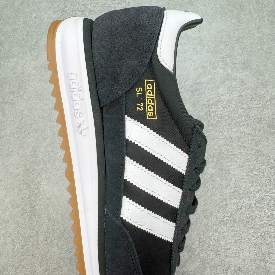 图片[6]-＃CS AD Wmns SL72 OG 系列德训足球风百搭低帮休闲运动板鞋 JI1282 采用高弹EVA+MODEL+RB三层组合底 区别市面RB一体大底 三层组合鞋底重量与原鞋一致 Originals 将有「T 头鞋」造型的诞生于 1972 年的 SL72 鞋款复刻带回 各位买鞋又有新选择了 1972 年 SL72 问世后 引领了后来阿迪达斯的跑鞋发展方向 其中「SL」代表了 Super Light 彰显了产品轻便的特性 1972 年 SL72 问世后 引领了后来阿迪达斯的跑鞋发展方向 其中「SL」代表了 Super Light 彰显了产品轻便的特性 这次 Originals 延续其轻质经典的基因 带来男女两款 SL72 男生款带来 SL72 RS 鞋型 RS 意为 Reshaped（重塑）鞋款在保留了经典的外观基础上 在尼龙材质里增加了填充物 使鞋型更加挺立和饱满 鞋头则更加圆润 鞋底的 EVA 材质则增加了鞋款的高度 女生款则带来 SL72 OG W 鞋型 OG 顾名思义则是致敬经典款式 相较于 RS（Reshaped）鞋款 鞋身更加纤细 其整体鞋身轮廓、线条、细节、材质上尊崇 70 年代 SL72 的设计 还原经典味道 尺码：36 36⅔ 37⅓ 38 38⅔ 39⅓ 40 40⅔ 41⅓ 42 42⅔ 43⅓ 44 44⅔ 45-选品中心