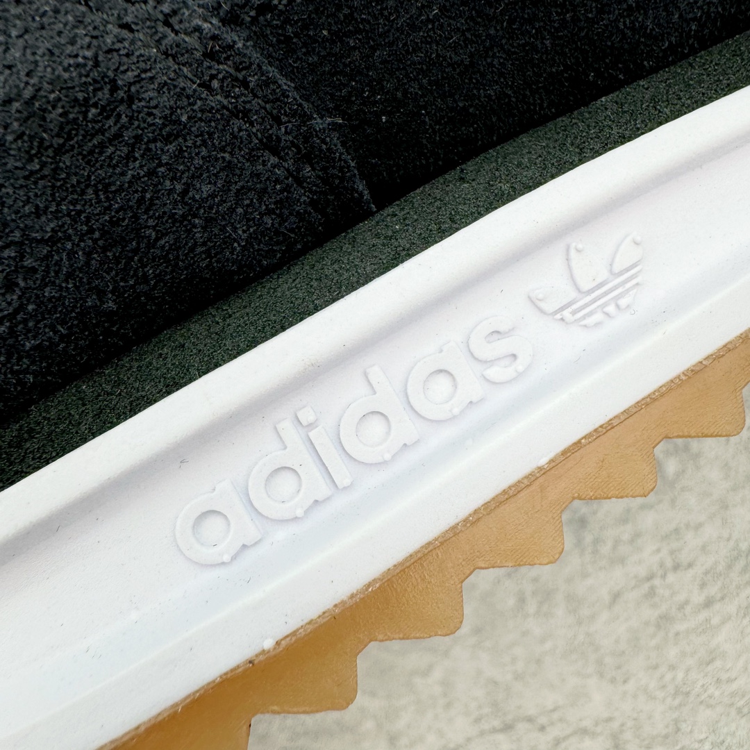 图片[17]-＃CS AD Wmns SL72 OG 系列德训足球风百搭低帮休闲运动板鞋 JI1282 采用高弹EVA+MODEL+RB三层组合底 区别市面RB一体大底 三层组合鞋底重量与原鞋一致 Originals 将有「T 头鞋」造型的诞生于 1972 年的 SL72 鞋款复刻带回 各位买鞋又有新选择了 1972 年 SL72 问世后 引领了后来阿迪达斯的跑鞋发展方向 其中「SL」代表了 Super Light 彰显了产品轻便的特性 1972 年 SL72 问世后 引领了后来阿迪达斯的跑鞋发展方向 其中「SL」代表了 Super Light 彰显了产品轻便的特性 这次 Originals 延续其轻质经典的基因 带来男女两款 SL72 男生款带来 SL72 RS 鞋型 RS 意为 Reshaped（重塑）鞋款在保留了经典的外观基础上 在尼龙材质里增加了填充物 使鞋型更加挺立和饱满 鞋头则更加圆润 鞋底的 EVA 材质则增加了鞋款的高度 女生款则带来 SL72 OG W 鞋型 OG 顾名思义则是致敬经典款式 相较于 RS（Reshaped）鞋款 鞋身更加纤细 其整体鞋身轮廓、线条、细节、材质上尊崇 70 年代 SL72 的设计 还原经典味道 尺码：36 36⅔ 37⅓ 38 38⅔ 39⅓ 40 40⅔ 41⅓ 42 42⅔ 43⅓ 44 44⅔ 45-选品中心