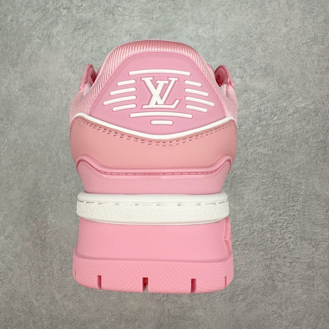 图片[8]-lv Trainer Maxi 小胖丁系列面包鞋 驴牌23S时尚走秀款 原版购入开发历时半年开发打造 原版完美楦型 多次调试 达到还原99% 鞋面独家订制细柔小牛皮 厚实织物鞋带 独家私模超轻TPU大底 原配扣子串珠 正确原装黄色鞋盒 正确中底印花 鞋面印花3D高频深度立体 全鞋电脑针车 紧密相连 针距密度一致 皮面裁剪部位 统一油边封口工艺 备受瞩目火热面包鞋再次拉满流量 各地网红上脚 立体饱满的彩色面包鞋身 超大版型重新诠释了 Virgil Abloh大热lv运动时装鞋 完美增高5CM Size 36 37 38 39 40 41 42 43 44 45-选品中心