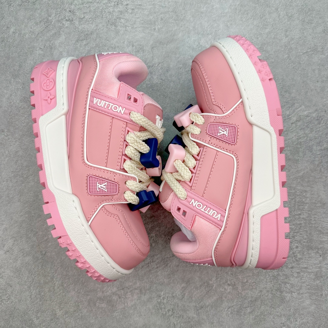 图片[3]-lv Trainer Maxi 小胖丁系列面包鞋 驴牌23S时尚走秀款 原版购入开发历时半年开发打造 原版完美楦型 多次调试 达到还原99% 鞋面独家订制细柔小牛皮 厚实织物鞋带 独家私模超轻TPU大底 原配扣子串珠 正确原装黄色鞋盒 正确中底印花 鞋面印花3D高频深度立体 全鞋电脑针车 紧密相连 针距密度一致 皮面裁剪部位 统一油边封口工艺 备受瞩目火热面包鞋再次拉满流量 各地网红上脚 立体饱满的彩色面包鞋身 超大版型重新诠释了 Virgil Abloh大热lv运动时装鞋 完美增高5CM Size 36 37 38 39 40 41 42 43 44 45-选品中心