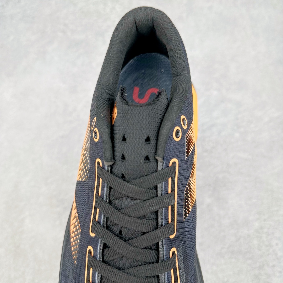 图片[5]-＃C版 NEW BALANCE Rebel FuelCell Rebel V4 SuperComp Elite 精英版内置碳板 舒适时尚织物减震耐磨低帮马拉松轻量化跑步鞋 NB新百伦于 2019 年夏天首次发布了 Rebel 在制鞋业仍在向强调能量回报的弹力泡沫转变的时候 Rebel 确实是一个叛逆者 快进到 2024 年 Rebel v4 承诺通过重新配制的中底化合物和更高的堆叠高度提供更轻、更有弹性的跑步体验 就像New Balance SC Elite v4一样 Rebel v4 提供了完全重新设计的中底化合物 最新的混合物将 New Balance 专有的 FuelCell 泡沫（TPU 和 EVA 的混合物）与 PEBA 泡沫相结合 带来更弹跳的跑步体验 PEBA是一种超轻 高性能的泡沫 通常出现在镀碳超级鞋中 New Balance Rebel v4、ASICS Novablast 4和Brooks Hyperion Max都是精力充沛的无电镀运动鞋 在速度锻炼和快节奏中大放异彩 这三款鞋都依靠它们的中底泡沫和轻微的摇杆形状来创造一种向前滚动的感觉 而且虽然这些鞋子在堆叠高度和重量方面各不相同 但它们提供了相似的软硬比例 有足够的流行力来加快步伐 尺码：36 37 37.5 38 38.5 39.5 40 40.5 41.5 42 42.5 43 44 45-选品中心