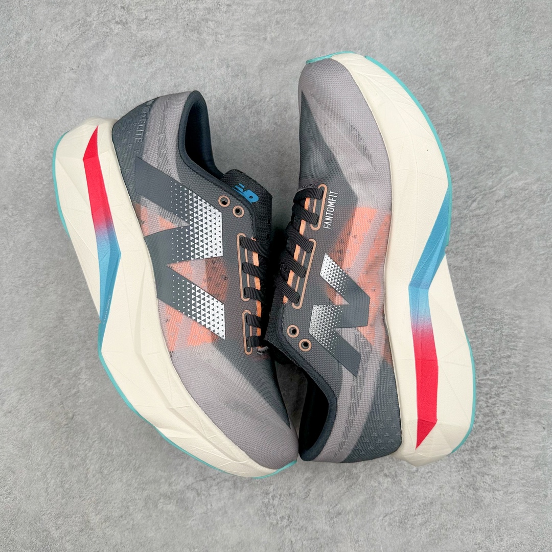 图片[3]-＃C版 NEW BALANCE Rebel FuelCell Rebel V4 SuperComp Elite 精英版内置碳板 舒适时尚织物减震耐磨低帮马拉松轻量化跑步鞋 NB新百伦于 2019 年夏天首次发布了 Rebel 在制鞋业仍在向强调能量回报的弹力泡沫转变的时候 Rebel 确实是一个叛逆者 快进到 2024 年 Rebel v4 承诺通过重新配制的中底化合物和更高的堆叠高度提供更轻、更有弹性的跑步体验 就像New Balance SC Elite v4一样 Rebel v4 提供了完全重新设计的中底化合物 最新的混合物将 New Balance 专有的 FuelCell 泡沫（TPU 和 EVA 的混合物）与 PEBA 泡沫相结合 带来更弹跳的跑步体验 PEBA是一种超轻 高性能的泡沫 通常出现在镀碳超级鞋中 New Balance Rebel v4、ASICS Novablast 4和Brooks Hyperion Max都是精力充沛的无电镀运动鞋 在速度锻炼和快节奏中大放异彩 这三款鞋都依靠它们的中底泡沫和轻微的摇杆形状来创造一种向前滚动的感觉 而且虽然这些鞋子在堆叠高度和重量方面各不相同 但它们提供了相似的软硬比例 有足够的流行力来加快步伐 尺码：36 37 37.5 38 38.5 39.5 40 40.5 41.5 42 42.5 43 44 45-选品中心