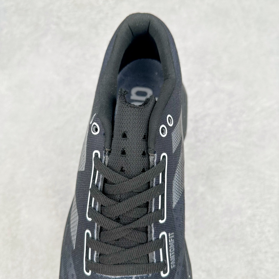 图片[5]-＃C版 NEW BALANCE Rebel FuelCell Rebel V4 SuperComp Elite 精英版内置碳板 舒适时尚织物减震耐磨低帮马拉松轻量化跑步鞋 NB新百伦于 2019 年夏天首次发布了 Rebel 在制鞋业仍在向强调能量回报的弹力泡沫转变的时候 Rebel 确实是一个叛逆者 快进到 2024 年 Rebel v4 承诺通过重新配制的中底化合物和更高的堆叠高度提供更轻、更有弹性的跑步体验 就像New Balance SC Elite v4一样 Rebel v4 提供了完全重新设计的中底化合物 最新的混合物将 New Balance 专有的 FuelCell 泡沫（TPU 和 EVA 的混合物）与 PEBA 泡沫相结合 带来更弹跳的跑步体验 PEBA是一种超轻 高性能的泡沫 通常出现在镀碳超级鞋中 New Balance Rebel v4、ASICS Novablast 4和Brooks Hyperion Max都是精力充沛的无电镀运动鞋 在速度锻炼和快节奏中大放异彩 这三款鞋都依靠它们的中底泡沫和轻微的摇杆形状来创造一种向前滚动的感觉 而且虽然这些鞋子在堆叠高度和重量方面各不相同 但它们提供了相似的软硬比例 有足够的流行力来加快步伐 尺码：36 37 37.5 38 38.5 39.5 40 40.5 41.5 42 42.5 43 44 45-选品中心