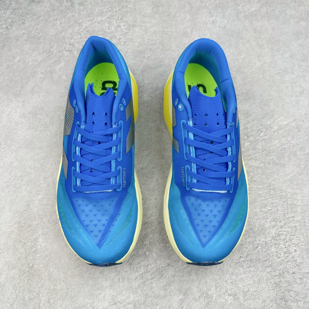 图片[2]-＃C版 NEW BALANCE Rebel FuelCell Rebel V4 SuperComp Elite 精英版内置碳板 舒适时尚织物减震耐磨低帮马拉松轻量化跑步鞋 NB新百伦于 2019 年夏天首次发布了 Rebel 在制鞋业仍在向强调能量回报的弹力泡沫转变的时候 Rebel 确实是一个叛逆者 快进到 2024 年 Rebel v4 承诺通过重新配制的中底化合物和更高的堆叠高度提供更轻、更有弹性的跑步体验 就像New Balance SC Elite v4一样 Rebel v4 提供了完全重新设计的中底化合物 最新的混合物将 New Balance 专有的 FuelCell 泡沫（TPU 和 EVA 的混合物）与 PEBA 泡沫相结合 带来更弹跳的跑步体验 PEBA是一种超轻 高性能的泡沫 通常出现在镀碳超级鞋中 New Balance Rebel v4、ASICS Novablast 4和Brooks Hyperion Max都是精力充沛的无电镀运动鞋 在速度锻炼和快节奏中大放异彩 这三款鞋都依靠它们的中底泡沫和轻微的摇杆形状来创造一种向前滚动的感觉 而且虽然这些鞋子在堆叠高度和重量方面各不相同 但它们提供了相似的软硬比例 有足够的流行力来加快步伐 尺码：36 37 37.5 38 38.5 39.5 40 40.5 41.5 42 42.5 43 44 45-选品中心