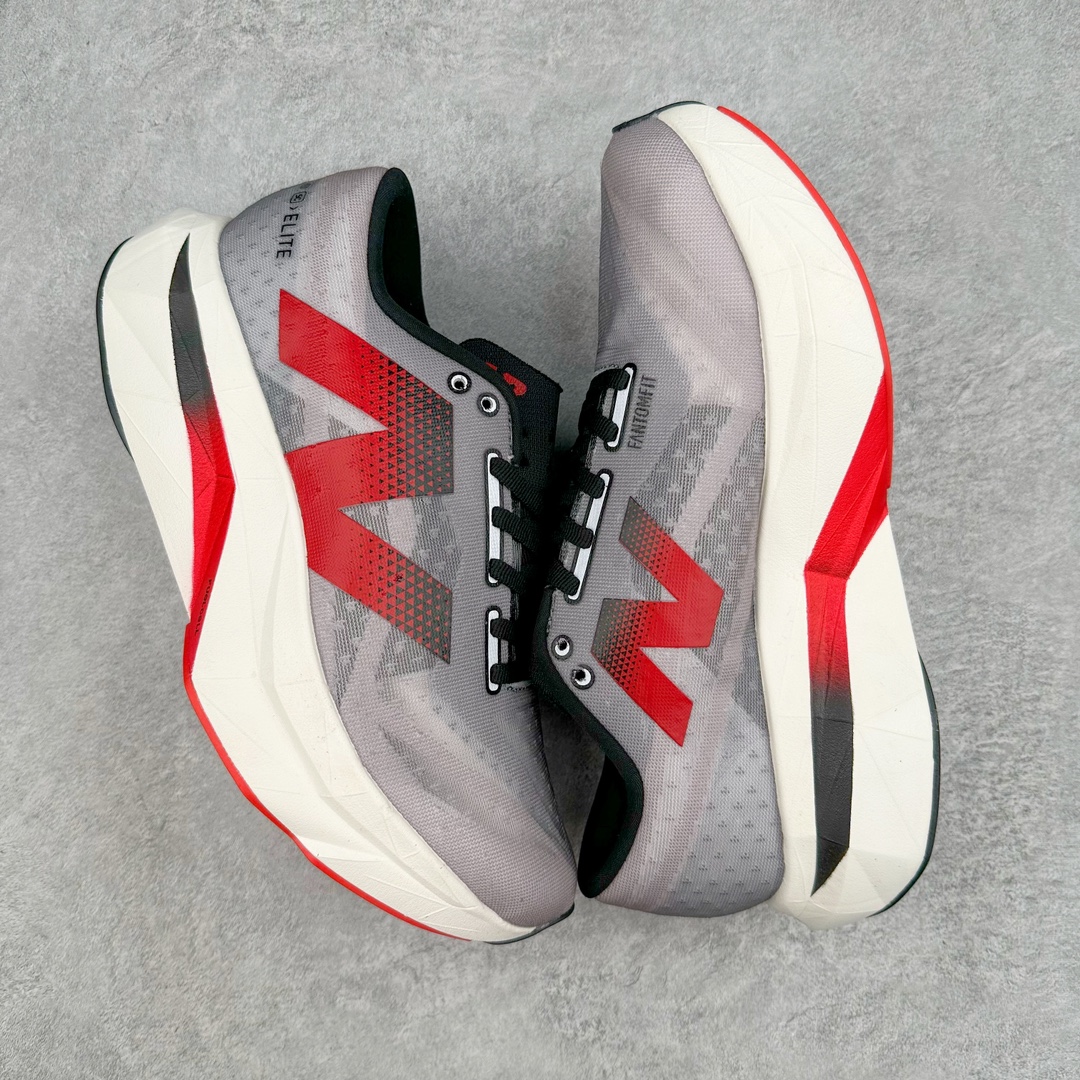 图片[3]-＃C版 NEW BALANCE Rebel FuelCell Rebel V4 SuperComp Elite 精英版内置碳板 舒适时尚织物减震耐磨低帮马拉松轻量化跑步鞋 NB新百伦于 2019 年夏天首次发布了 Rebel 在制鞋业仍在向强调能量回报的弹力泡沫转变的时候 Rebel 确实是一个叛逆者 快进到 2024 年 Rebel v4 承诺通过重新配制的中底化合物和更高的堆叠高度提供更轻、更有弹性的跑步体验 就像New Balance SC Elite v4一样 Rebel v4 提供了完全重新设计的中底化合物 最新的混合物将 New Balance 专有的 FuelCell 泡沫（TPU 和 EVA 的混合物）与 PEBA 泡沫相结合 带来更弹跳的跑步体验 PEBA是一种超轻 高性能的泡沫 通常出现在镀碳超级鞋中 New Balance Rebel v4、ASICS Novablast 4和Brooks Hyperion Max都是精力充沛的无电镀运动鞋 在速度锻炼和快节奏中大放异彩 这三款鞋都依靠它们的中底泡沫和轻微的摇杆形状来创造一种向前滚动的感觉 而且虽然这些鞋子在堆叠高度和重量方面各不相同 但它们提供了相似的软硬比例 有足够的流行力来加快步伐 尺码：36 37 37.5 38 38.5 39.5 40 40.5 41.5 42 42.5 43 44 45-选品中心