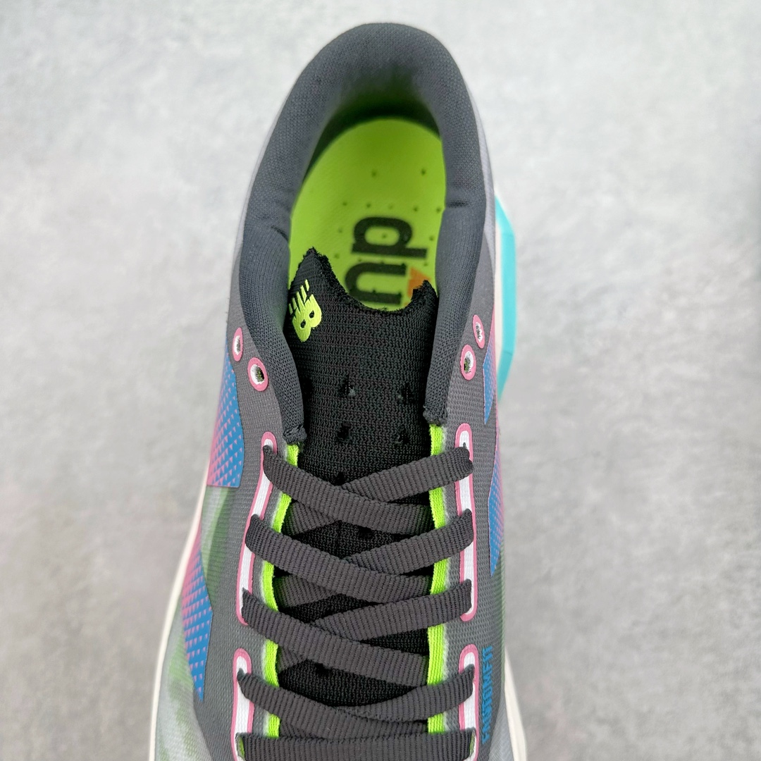 图片[5]-＃C版 NEW BALANCE Rebel FuelCell Rebel V4 SuperComp Elite 精英版内置碳板 舒适时尚织物减震耐磨低帮马拉松轻量化跑步鞋 NB新百伦于 2019 年夏天首次发布了 Rebel 在制鞋业仍在向强调能量回报的弹力泡沫转变的时候 Rebel 确实是一个叛逆者 快进到 2024 年 Rebel v4 承诺通过重新配制的中底化合物和更高的堆叠高度提供更轻、更有弹性的跑步体验 就像New Balance SC Elite v4一样 Rebel v4 提供了完全重新设计的中底化合物 最新的混合物将 New Balance 专有的 FuelCell 泡沫（TPU 和 EVA 的混合物）与 PEBA 泡沫相结合 带来更弹跳的跑步体验 PEBA是一种超轻 高性能的泡沫 通常出现在镀碳超级鞋中 New Balance Rebel v4、ASICS Novablast 4和Brooks Hyperion Max都是精力充沛的无电镀运动鞋 在速度锻炼和快节奏中大放异彩 这三款鞋都依靠它们的中底泡沫和轻微的摇杆形状来创造一种向前滚动的感觉 而且虽然这些鞋子在堆叠高度和重量方面各不相同 但它们提供了相似的软硬比例 有足够的流行力来加快步伐 尺码：36 37 37.5 38 38.5 39.5 40 40.5 41.5 42 42.5 43 44 45-选品中心