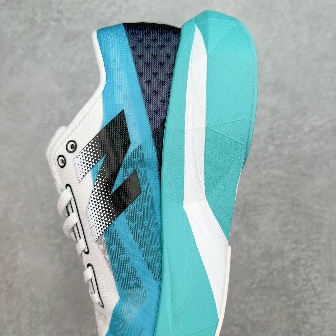 图片[7]-＃C版 NEW BALANCE Rebel FuelCell Rebel V4 SuperComp Elite 精英版内置碳板 舒适时尚织物减震耐磨低帮马拉松轻量化跑步鞋 NB新百伦于 2019 年夏天首次发布了 Rebel 在制鞋业仍在向强调能量回报的弹力泡沫转变的时候 Rebel 确实是一个叛逆者 快进到 2024 年 Rebel v4 承诺通过重新配制的中底化合物和更高的堆叠高度提供更轻、更有弹性的跑步体验 就像New Balance SC Elite v4一样 Rebel v4 提供了完全重新设计的中底化合物 最新的混合物将 New Balance 专有的 FuelCell 泡沫（TPU 和 EVA 的混合物）与 PEBA 泡沫相结合 带来更弹跳的跑步体验 PEBA是一种超轻 高性能的泡沫 通常出现在镀碳超级鞋中 New Balance Rebel v4、ASICS Novablast 4和Brooks Hyperion Max都是精力充沛的无电镀运动鞋 在速度锻炼和快节奏中大放异彩 这三款鞋都依靠它们的中底泡沫和轻微的摇杆形状来创造一种向前滚动的感觉 而且虽然这些鞋子在堆叠高度和重量方面各不相同 但它们提供了相似的软硬比例 有足够的流行力来加快步伐 尺码：36 37 37.5 38 38.5 39.5 40 40.5 41.5 42 42.5 43 44 45-选品中心