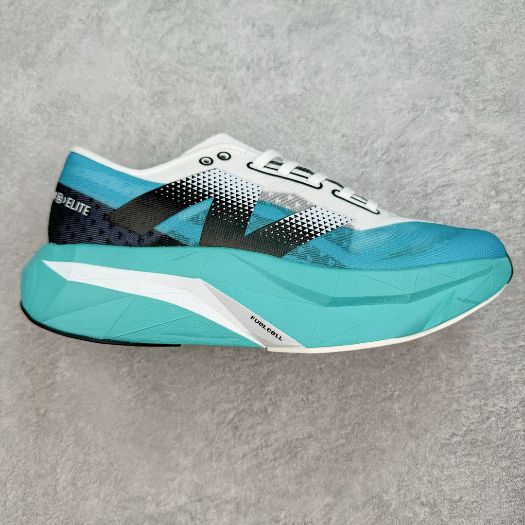 ＃C版 NEW BALANCE Rebel FuelCell Rebel V4 SuperComp Elite 精英版内置碳板 舒适时尚织物减震耐磨低帮马拉松轻量化跑步鞋 NB新百伦于 2019 年夏天首次发布了 Rebel 在制鞋业仍在向强调能量回报的弹力泡沫转变的时候 Rebel 确实是一个叛逆者 快进到 2024 年 Rebel v4 承诺通过重新配制的中底化合物和更高的堆叠高度提供更轻、更有弹性的跑步体验 就像New Balance SC Elite v4一样 Rebel v4 提供了完全重新设计的中底化合物 最新的混合物将 New Balance 专有的 FuelCell 泡沫（TPU 和 EVA 的混合物）与 PEBA 泡沫相结合 带来更弹跳的跑步体验 PEBA是一种超轻 高性能的泡沫 通常出现在镀碳超级鞋中 New Balance Rebel v4、ASICS Novablast 4和Brooks Hyperion Max都是精力充沛的无电镀运动鞋 在速度锻炼和快节奏中大放异彩 这三款鞋都依靠它们的中底泡沫和轻微的摇杆形状来创造一种向前滚动的感觉 而且虽然这些鞋子在堆叠高度和重量方面各不相同 但它们提供了相似的软硬比例 有足够的流行力来加快步伐 尺码：36 37 37.5 38 38.5 39.5 40 40.5 41.5 42 42.5 43 44 45-选品中心