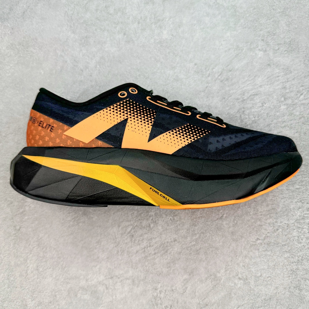 ＃C版 NEW BALANCE Rebel FuelCell Rebel V4 SuperComp Elite 精英版内置碳板 舒适时尚织物减震耐磨低帮马拉松轻量化跑步鞋 NB新百伦于 2019 年夏天首次发布了 Rebel 在制鞋业仍在向强调能量回报的弹力泡沫转变的时候 Rebel 确实是一个叛逆者 快进到 2024 年 Rebel v4 承诺通过重新配制的中底化合物和更高的堆叠高度提供更轻、更有弹性的跑步体验 就像New Balance SC Elite v4一样 Rebel v4 提供了完全重新设计的中底化合物 最新的混合物将 New Balance 专有的 FuelCell 泡沫（TPU 和 EVA 的混合物）与 PEBA 泡沫相结合 带来更弹跳的跑步体验 PEBA是一种超轻 高性能的泡沫 通常出现在镀碳超级鞋中 New Balance Rebel v4、ASICS Novablast 4和Brooks Hyperion Max都是精力充沛的无电镀运动鞋 在速度锻炼和快节奏中大放异彩 这三款鞋都依靠它们的中底泡沫和轻微的摇杆形状来创造一种向前滚动的感觉 而且虽然这些鞋子在堆叠高度和重量方面各不相同 但它们提供了相似的软硬比例 有足够的流行力来加快步伐 尺码：36 37 37.5 38 38.5 39.5 40 40.5 41.5 42 42.5 43 44 45-选品中心