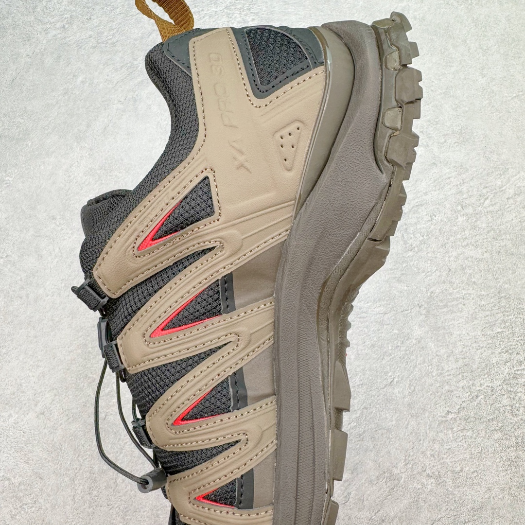 图片[7]-＃绿X SALOMON XA Pro 3D ADV 萨洛蒙潮流越野机能户外功能鞋 纯原外贸平台特供订单 耗时半年巨作 全套原纸板楦头开发 原厂特供网布配套加持 确保原汁原味 完美呈现版型 原档数据独家私模五层组合大底 男女鞋同步官方开发至46.5 原装Ortholite轻量化鞋垫 中底布带钢印编号 原厂TPU锁扣 进口港宝加持 后跟自然饱满 还原公司包裹性 鞋面采用SENSIFT贴合技术 全方位贴合包裹脚型 鞋跟部鞋底牵引设计 提供强大的抓地性能 更适应野外崎岖不平的道路 其3D ADVANCED CHASSIS底盘 材料轻量大化 钉齿设计更具稳定性 防护性 鞋底易磨损区运用CONTAGRIP高耐磨材料 应对城市硬质路面长距离跑考验 尺码：36 36.5 37.5 38 38.5 39 40 40.5 41 42 42.5 43 44 44.5 45 46 46.5-选品中心