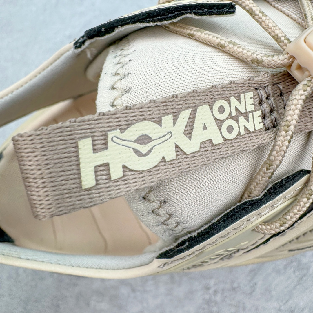 图片[13]-＃HK纯原 HOKA One One Hopara Sandals 霍帕拉系列水路两用溯溪涉水休闲户外露营凉鞋 作为先锋品牌的 HOKA ONE ONE总是以独特的方式 HOPA RA是一款溯溪鞋 又名排水鞋 可长期用于涉水和溯溪 保护脚底和脚趾的安全和舒适 鞋面材料速干 透气 耐磨 鞋底防滑 耐磨 抓地能力强 出于安全考虑 设计要求较高 涉水溯溪过程中 水 泥沙 可以直接从鞋内大孔排出 细纹鞋底使在岩石上抓地能力强 避免打滑 而上路后 鞋面具有快干透气等优点 尺码：36 36.5 37.5 38 39 40 40.5 41 42 42.5 43 44 45-选品中心