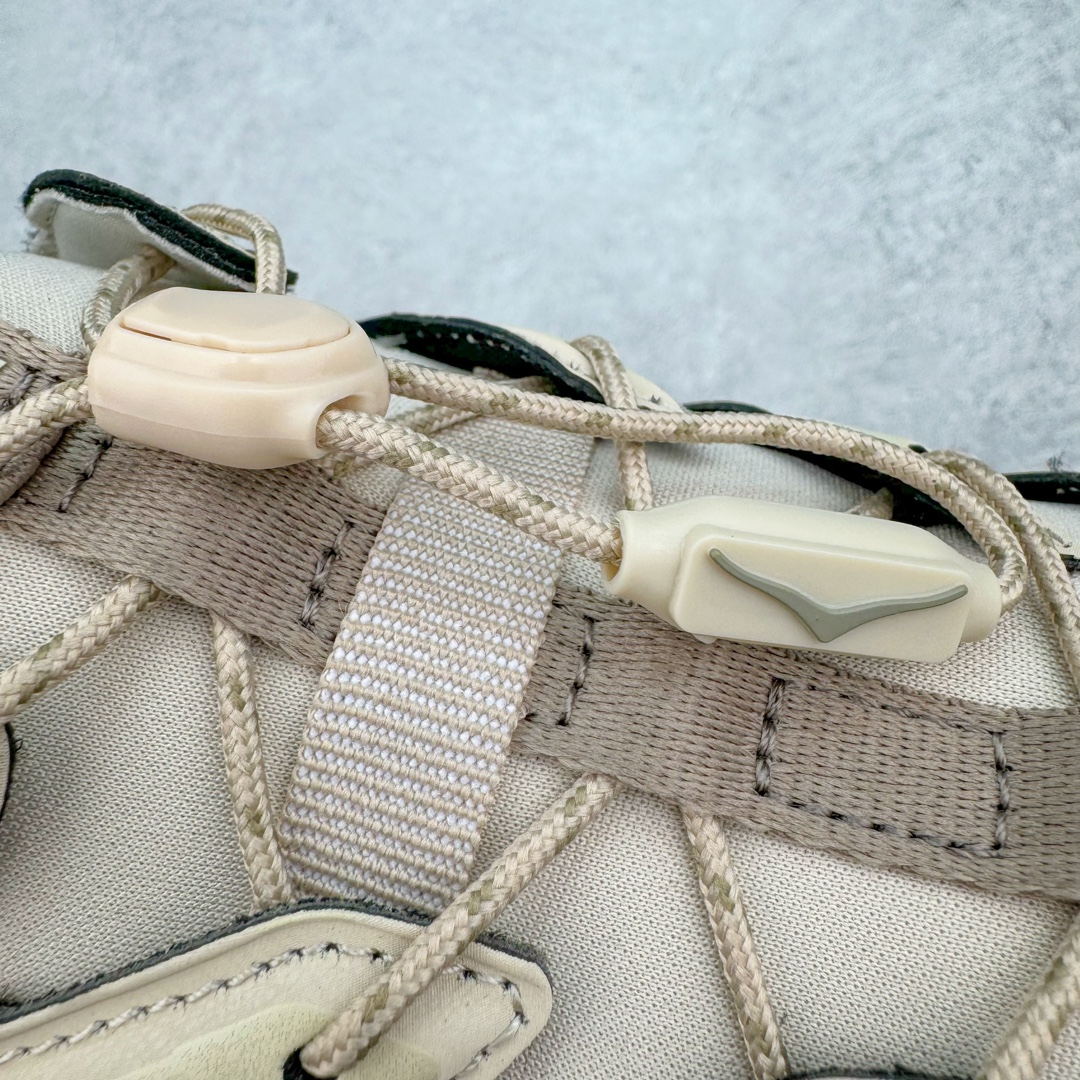 图片[14]-＃HK纯原 HOKA One One Hopara Sandals 霍帕拉系列水路两用溯溪涉水休闲户外露营凉鞋 作为先锋品牌的 HOKA ONE ONE总是以独特的方式 HOPA RA是一款溯溪鞋 又名排水鞋 可长期用于涉水和溯溪 保护脚底和脚趾的安全和舒适 鞋面材料速干 透气 耐磨 鞋底防滑 耐磨 抓地能力强 出于安全考虑 设计要求较高 涉水溯溪过程中 水 泥沙 可以直接从鞋内大孔排出 细纹鞋底使在岩石上抓地能力强 避免打滑 而上路后 鞋面具有快干透气等优点 尺码：36 36.5 37.5 38 39 40 40.5 41 42 42.5 43 44 45-选品中心