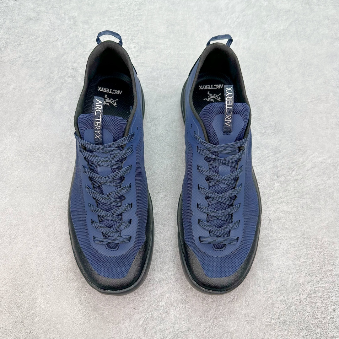 图片[2]-加拿大品牌 始祖鸟·Arcteryx始祖鸟 Konseal Lt 轻量网布防滑轻便耐磨低帮越野跑步鞋 利用先进的技术、更轻但可靠耐用的材料和高度专注的设计流程，我们创造了我们最轻的接近鞋 Konseal LT。它专为在您携带背包和攀爬装备时覆盖崎岖的地面而设计，提供足底支撑和保护、应对不断変化的地形的敏捷性以及 Vibram® Megagrip 外底的自抓地力。内里提供赤足舒适感，鞋跟可平折，因此您可以在系绳或露营时将其作为木屐穿着。尺码：35 36 37 38 39 40 41 42 43 44 45-选品中心