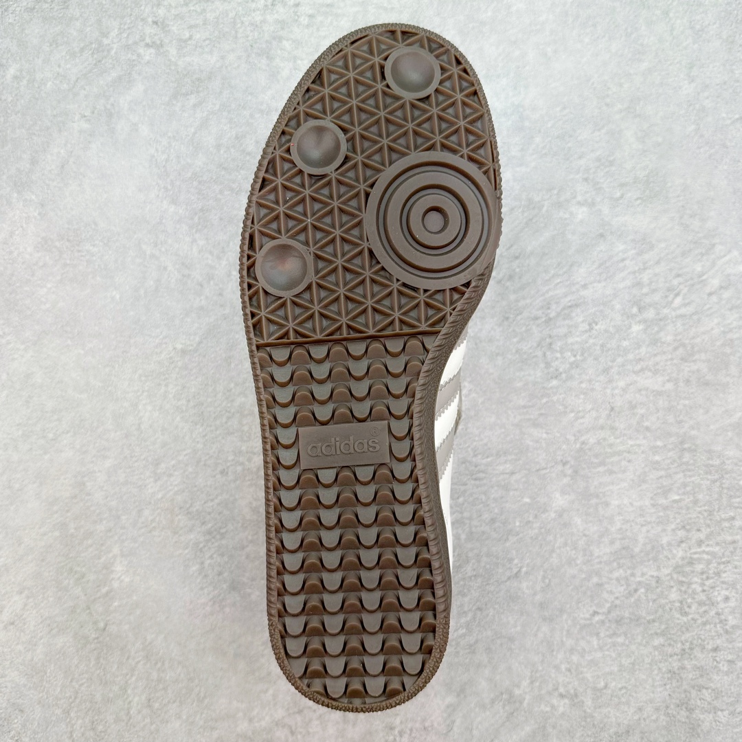 图片[9]-AD Original Samba OG 复古经典轻便板鞋 JH6479 这款桑巴鞋展示了高质量的工艺 带有装饰的超锁缝制和无缝的手感 柔软、柔软的皮革造型和标志性的3条纹完成了精致的外观 正规合身鞋带 鞋面上有绒面鞋垫 橡胶鞋底 享受正畸套筒软感 自50年代首次亮相以来就一直在赢得粉丝的青睐 尺码：36 36.5 37.5 38 38.5 39 40 40.5 41 42 42.5 43 44 44.5 45-选品中心