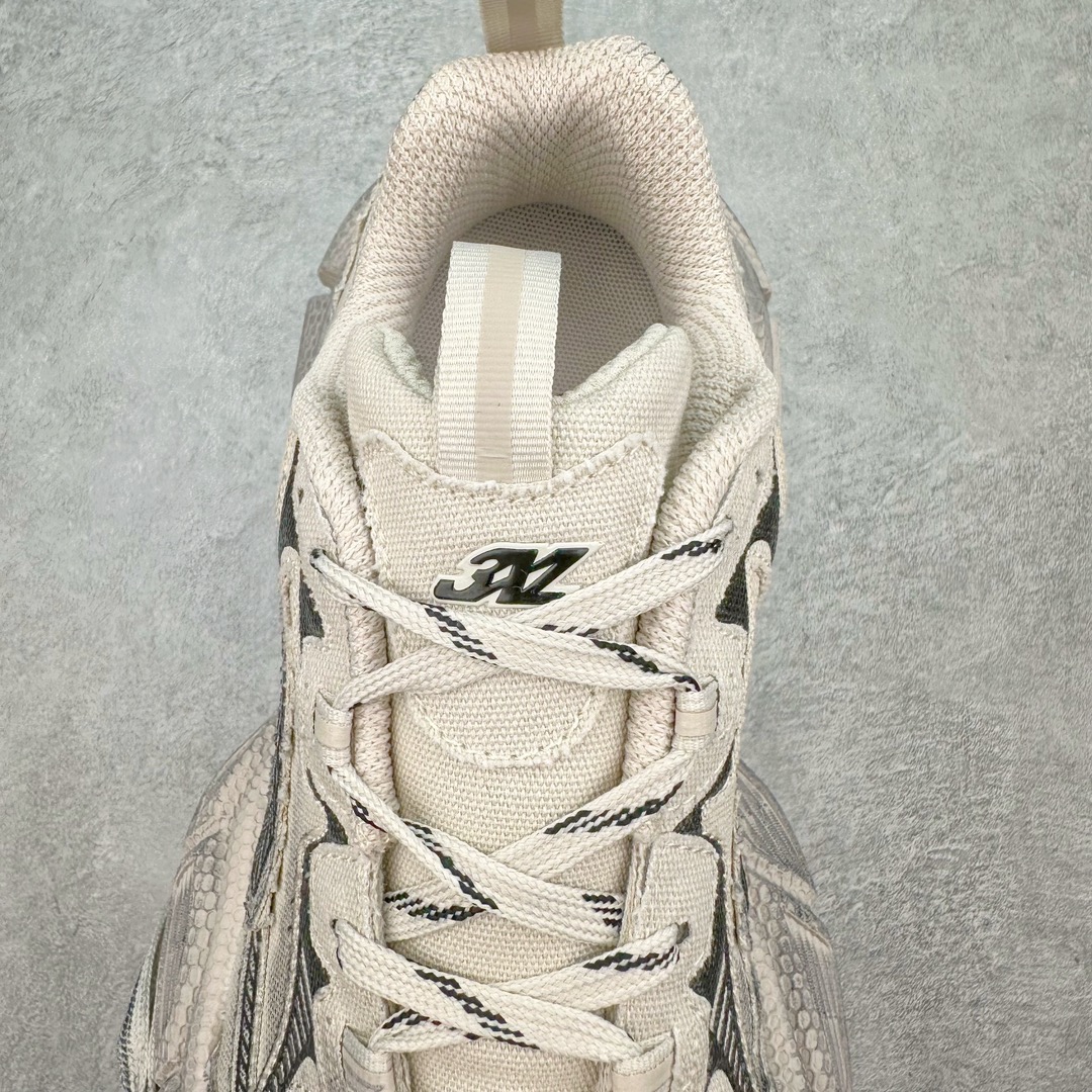 图片[5]-＃TG版 福利特价 BALENCIAGA 3XL Sneakers 巴黎世家十代网布系带低帮走秀复古老爹鞋 配套套现全码福利开炸 长期补货价格一步到位 市场中端王者 欢迎对比 实力大厂成熟流水线出品 品控完美 免检产品 新配色陆续开发 全套原纸板楦头开发 完美版型 鞋头边缘和后帮徽标 鞋面和后跟凸印尺码 鞋舌 3XL 橡胶品牌标识和反光细节 鞋帮拉袢和鞋舌拉祥 配反光细节 备用鞋带在鞋履前侧 可在穿着前取下 便于不同造型搭配 注意运费超重 偏大一码 尺码：35 36 37 38 39 40 41 42 43 44 45 46-选品中心