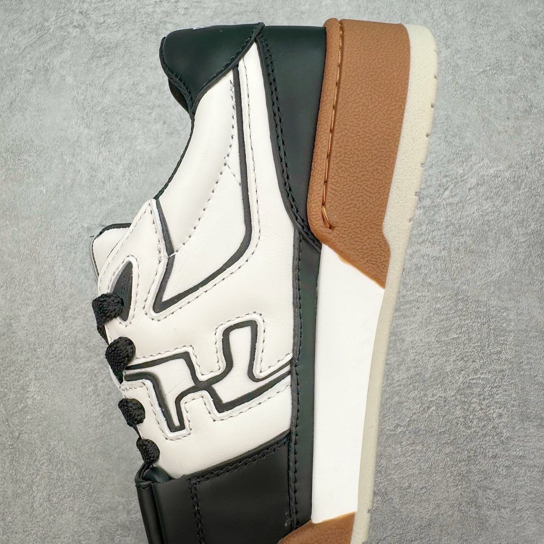 图片[7]-FENDI 芬迪 Match sneaters 低帮运动鞋 Fendi芬迪情侣款休闲鞋 独家定制 #全身20几个细节点全部做到一致还原 吊打市面所有版本 独家原装套装配件官方同源 渠道原装订单 全套专柜包装物及配件#鞋底嵌入核心防伪芯片感应装置 FENDI芬迪match最新爆款情侣款运动鞋板鞋原版购入 高工艺无缝细空胶技术，贴楦误差0.05mm,鞋底采用固特异内外锁死工艺，最大限度弯折永不开胶，原鞋一致效果环保无味 鞋面采用麂皮和皮革拼接组合 logo内里采用毛巾绒里 上脚超级柔软 轻便 舒适搭配卫衣 尺码：35 36 37 38 39 40 41 42 43 44 45 46-选品中心