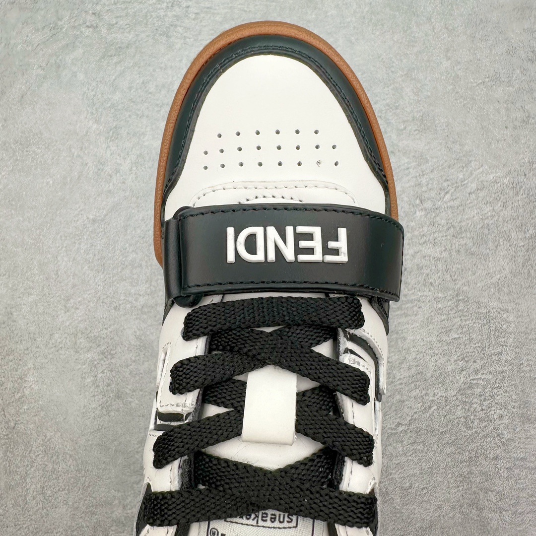 图片[4]-FENDI 芬迪 Match sneaters 低帮运动鞋 Fendi芬迪情侣款休闲鞋 独家定制 #全身20几个细节点全部做到一致还原 吊打市面所有版本 独家原装套装配件官方同源 渠道原装订单 全套专柜包装物及配件#鞋底嵌入核心防伪芯片感应装置 FENDI芬迪match最新爆款情侣款运动鞋板鞋原版购入 高工艺无缝细空胶技术，贴楦误差0.05mm,鞋底采用固特异内外锁死工艺，最大限度弯折永不开胶，原鞋一致效果环保无味 鞋面采用麂皮和皮革拼接组合 logo内里采用毛巾绒里 上脚超级柔软 轻便 舒适搭配卫衣 尺码：35 36 37 38 39 40 41 42 43 44 45 46-选品中心